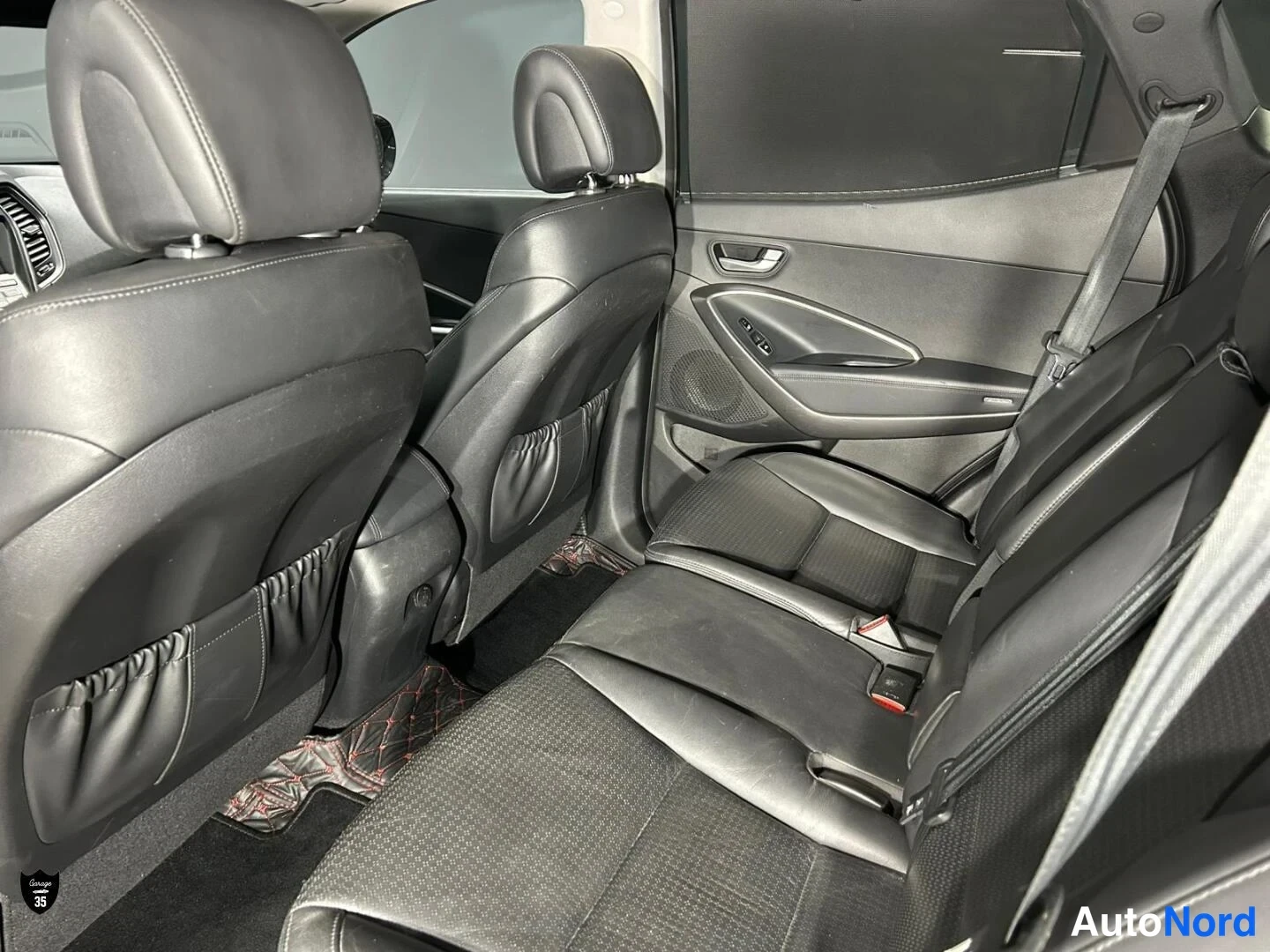 Musta Hyundai Santa Fe 2013, takaistuimet, kuva 14