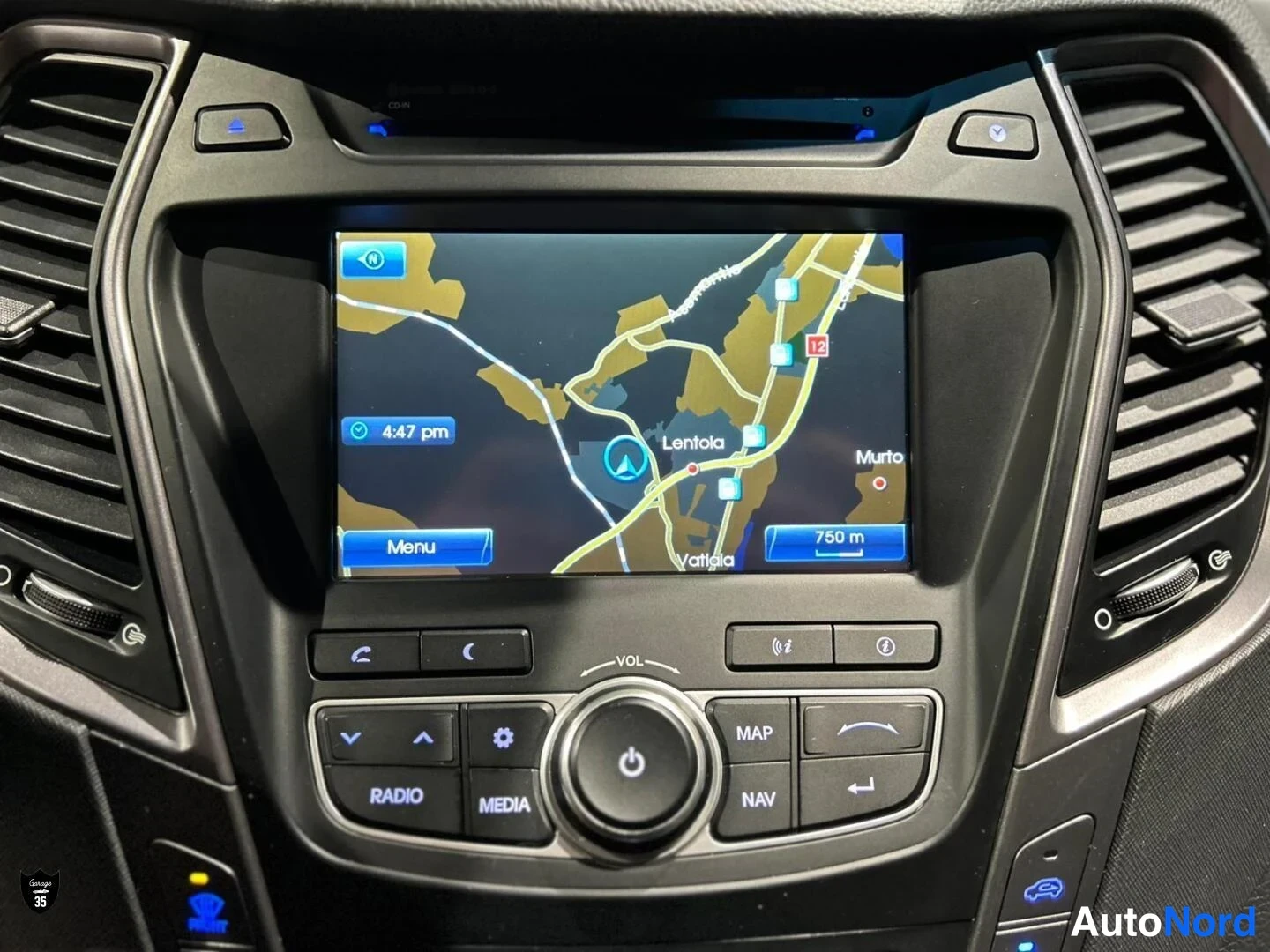 Musta Hyundai Santa Fe 2013, yksityiskohta, kuva 23