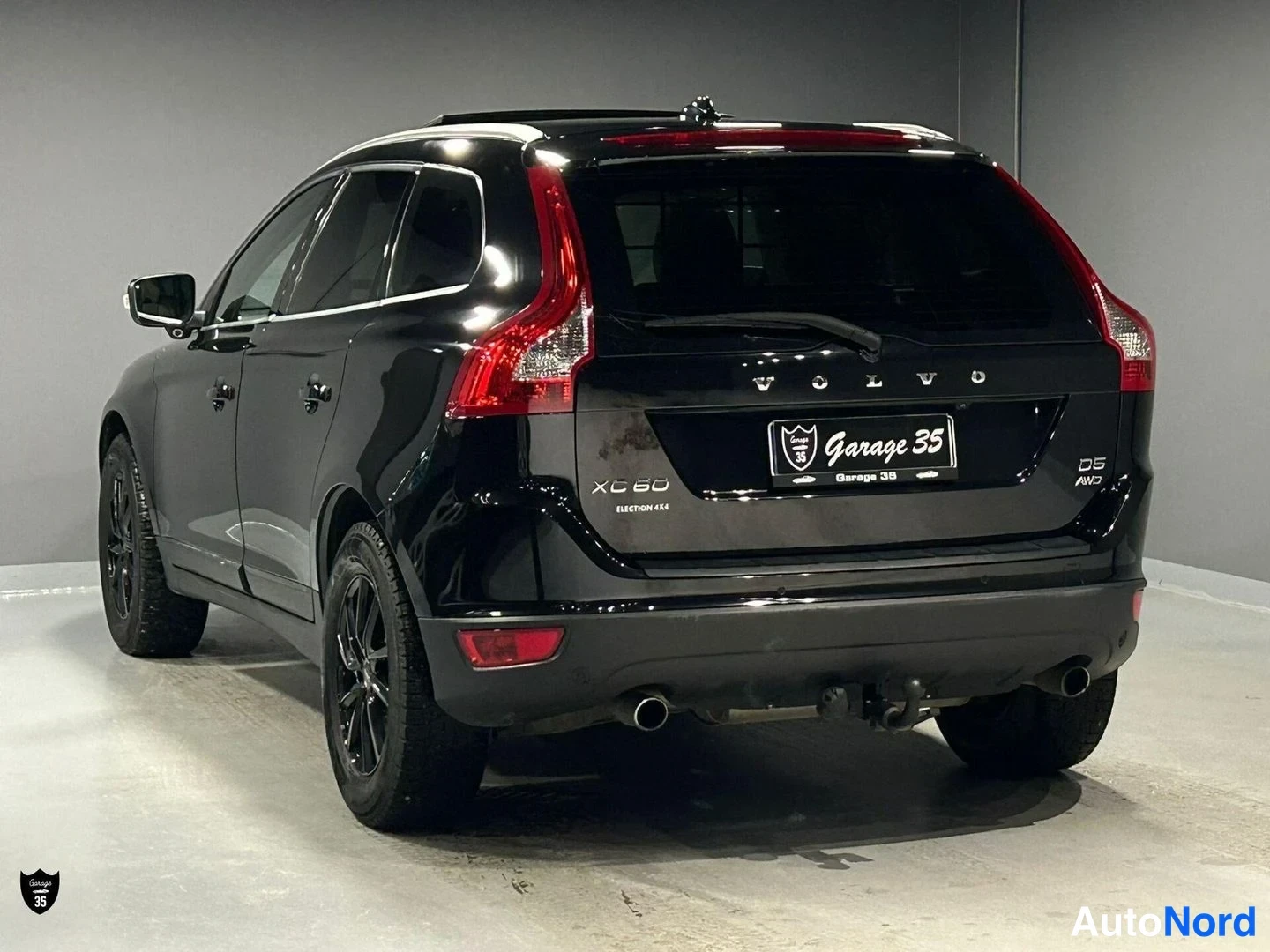 Musta Volvo XC60 2012, takaviisto, kuva 8