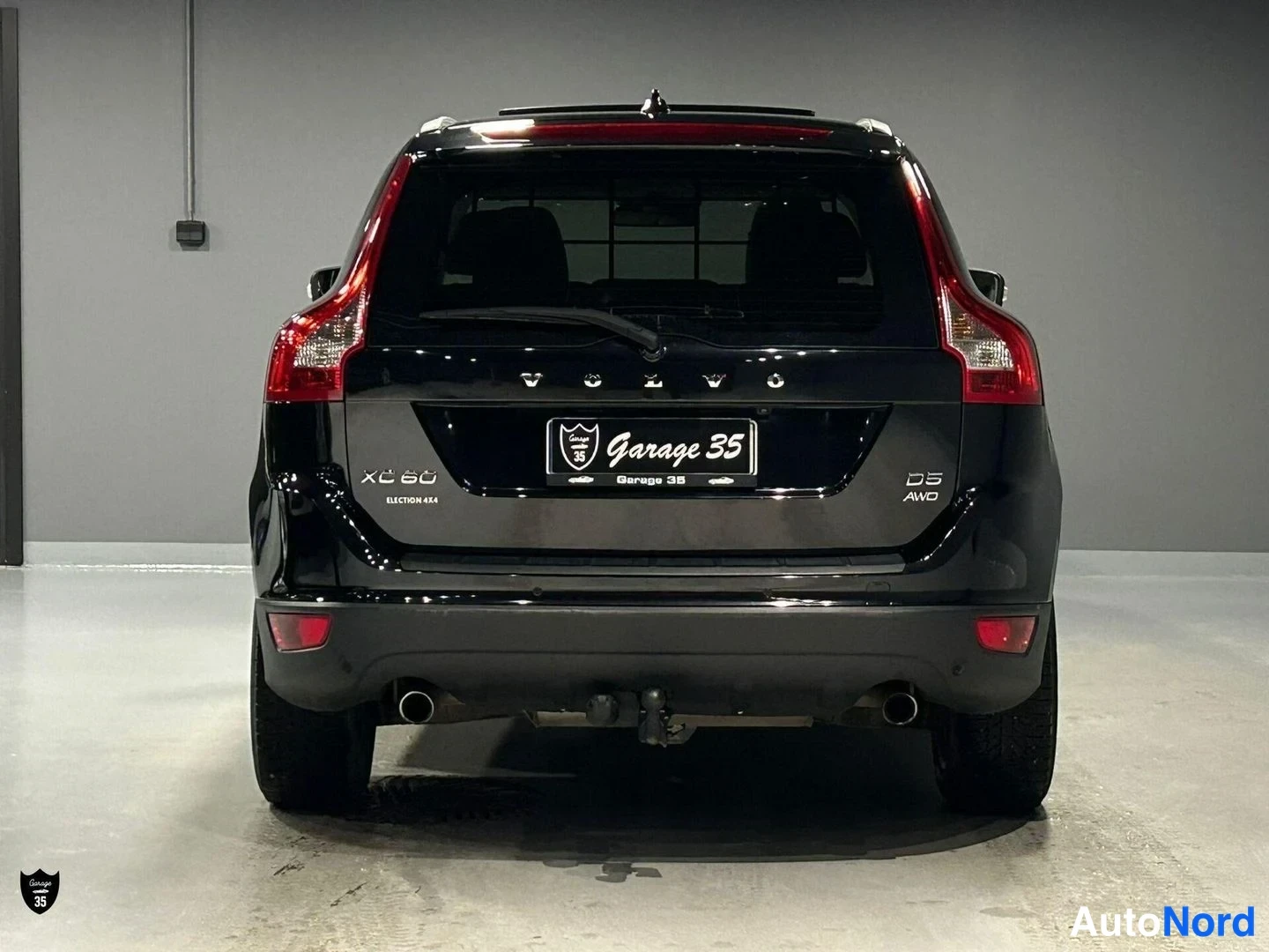 Musta Volvo XC60 2012, takaa, kuva 10