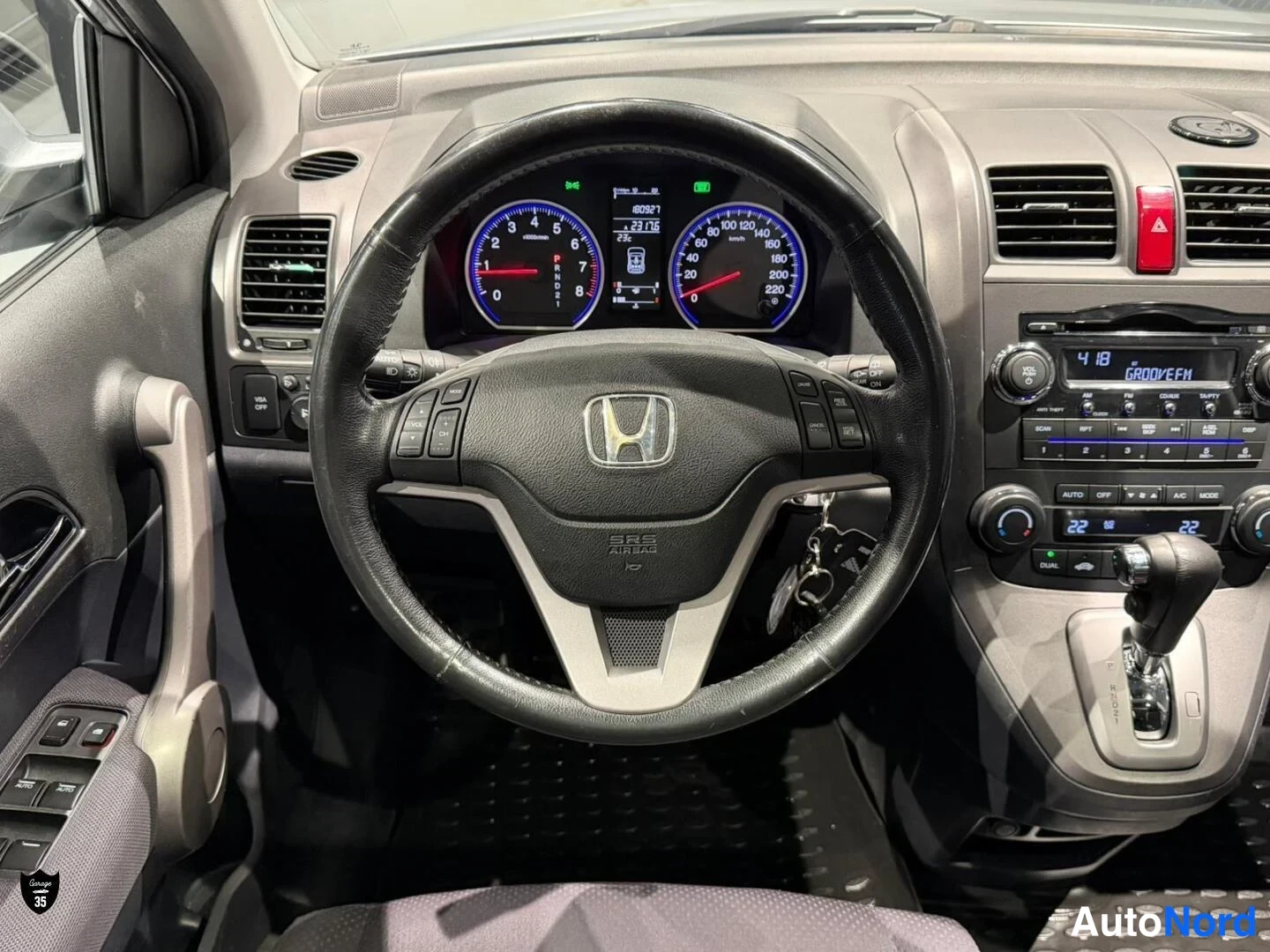 Harmaa Honda CR-V 2007, ohjaamo, kuva 10