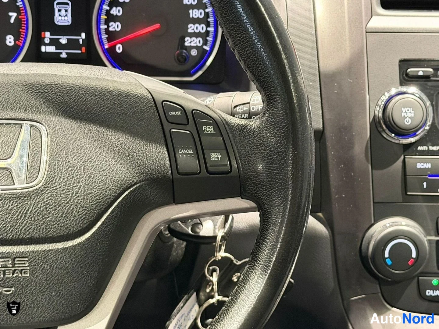Harmaa Honda CR-V 2007, yksityiskohta, kuva 18