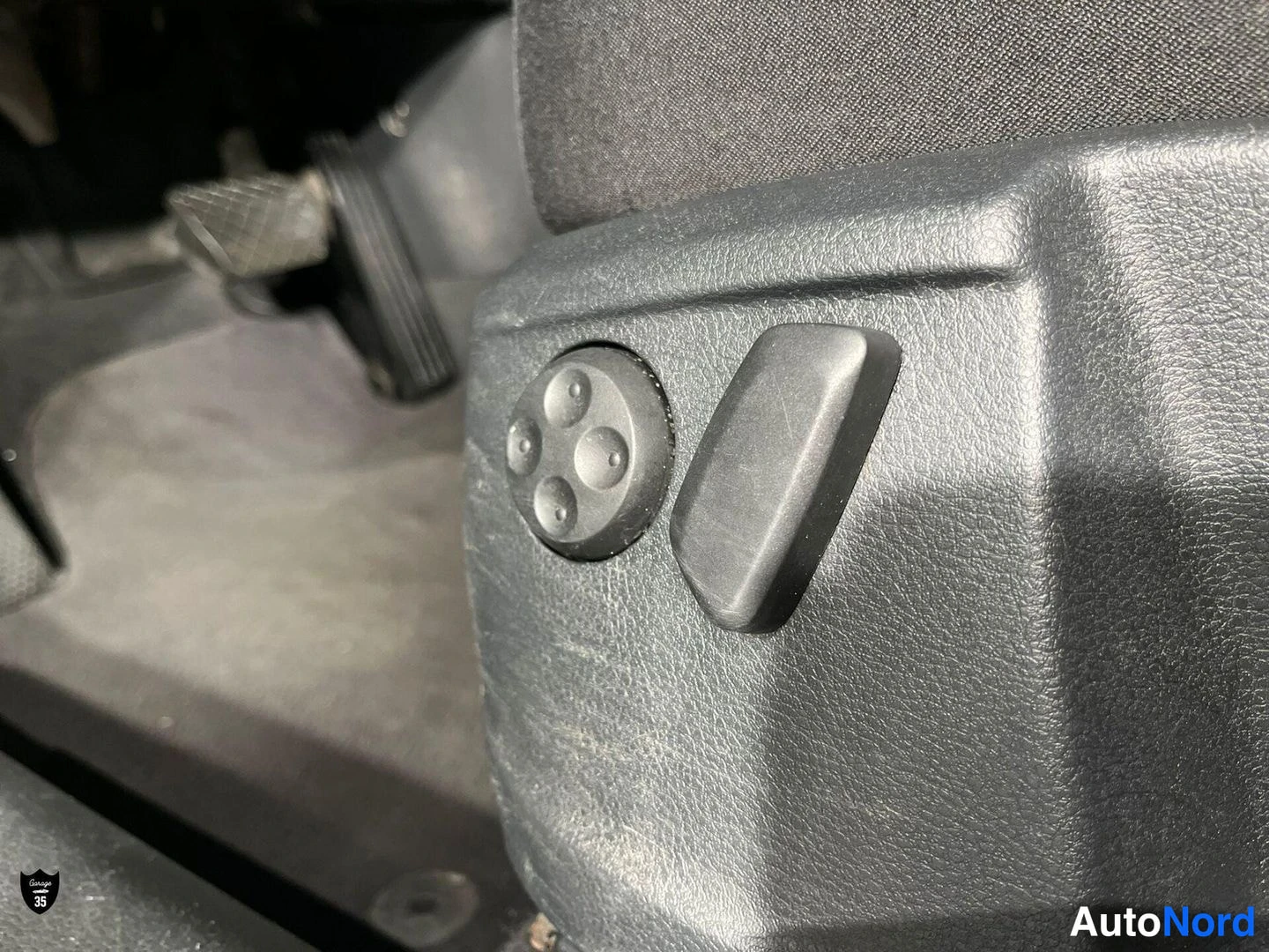Sininen Volkswagen Sharan 2011, yksityiskohta, kuva 30