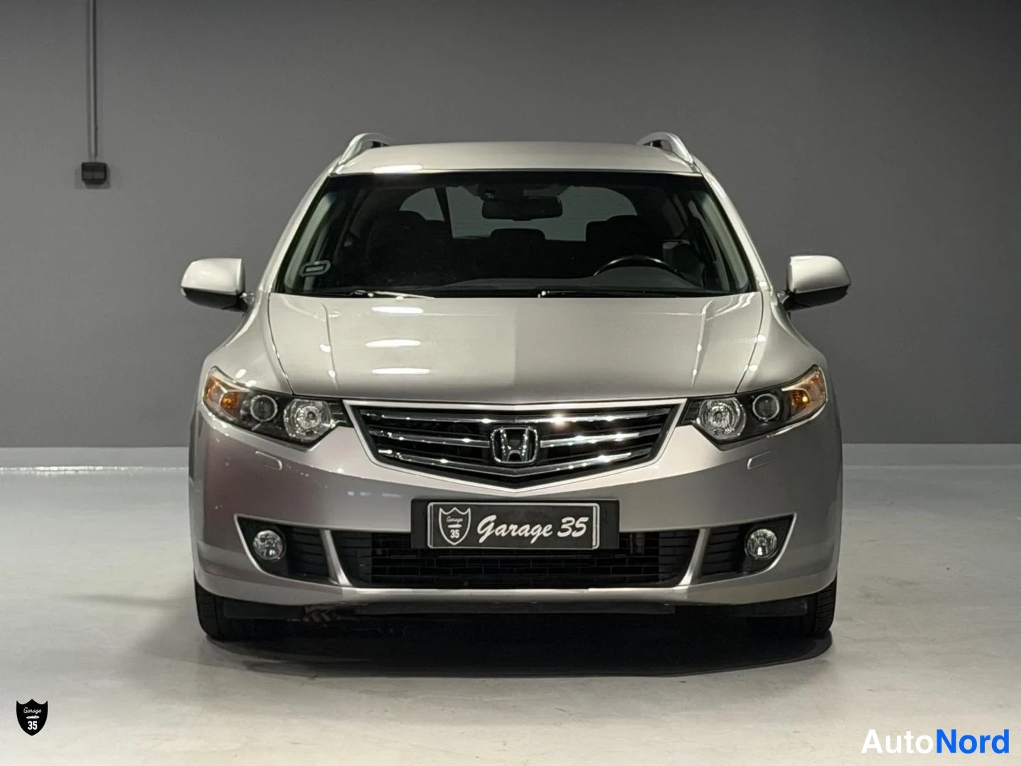 Harmaa Honda Accord Tourer 2010, edestä, kuva 3