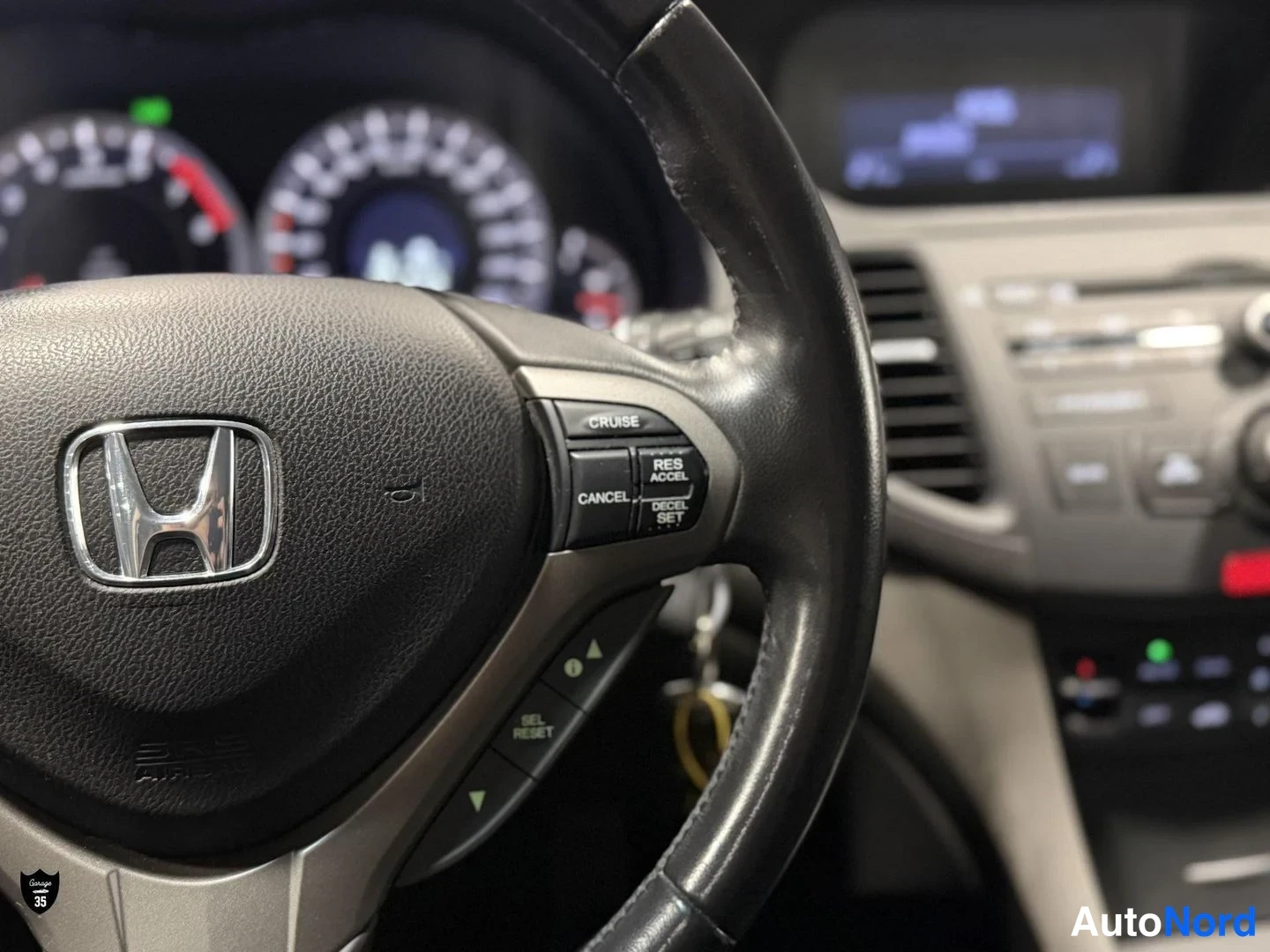 Harmaa Honda Accord Tourer 2010, yksityiskohta, kuva 21