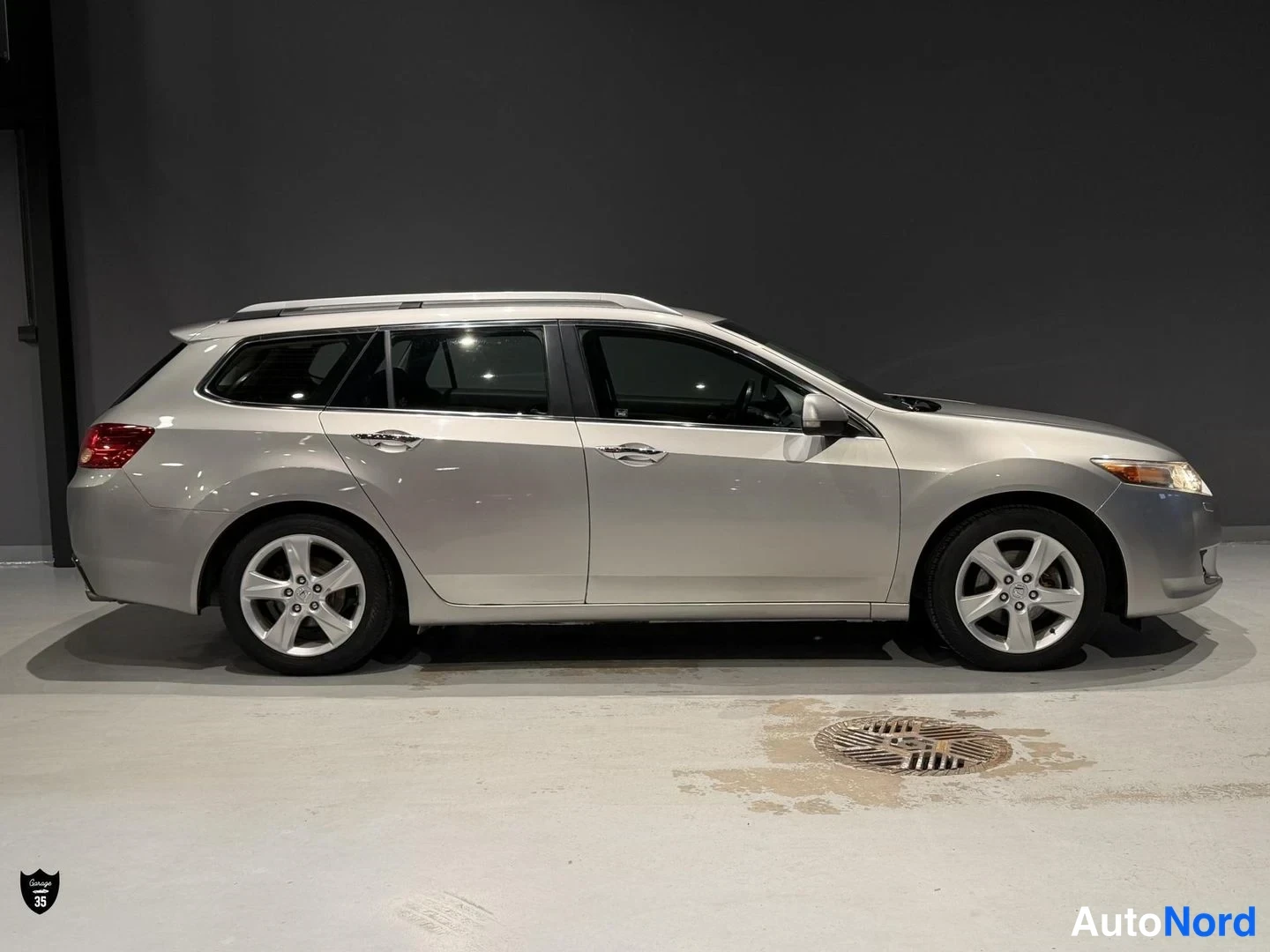 Harmaa Honda Accord Tourer 2010, sivulta, kuva 5