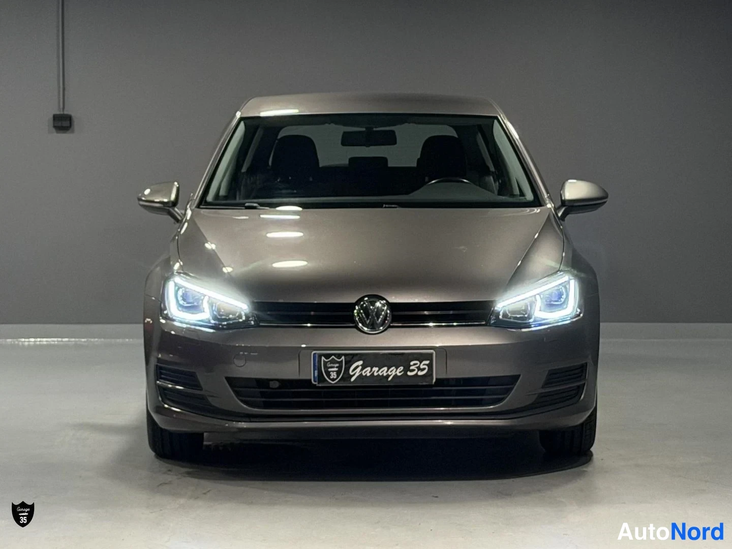 Harmaa Volkswagen Golf 2014, edestä, kuva 5