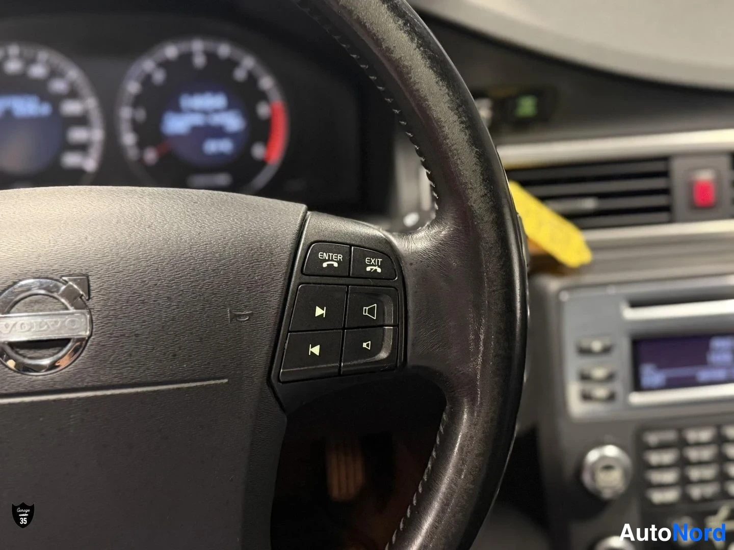 Musta Volvo S80 2008, yksityiskohta, kuva 21