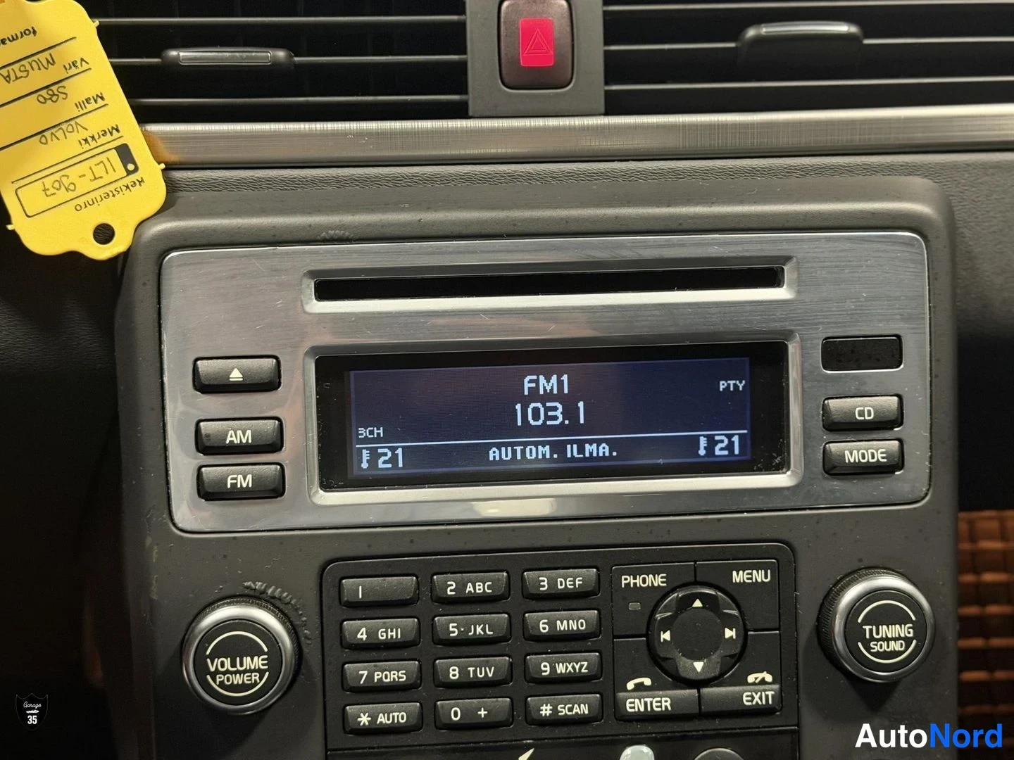 Musta Volvo S80 2008, yksityiskohta, kuva 25
