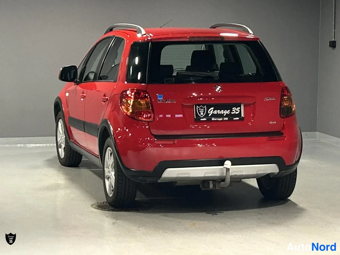 Punainen Suzuki SX4 2010, takaviisto, kuva 6
