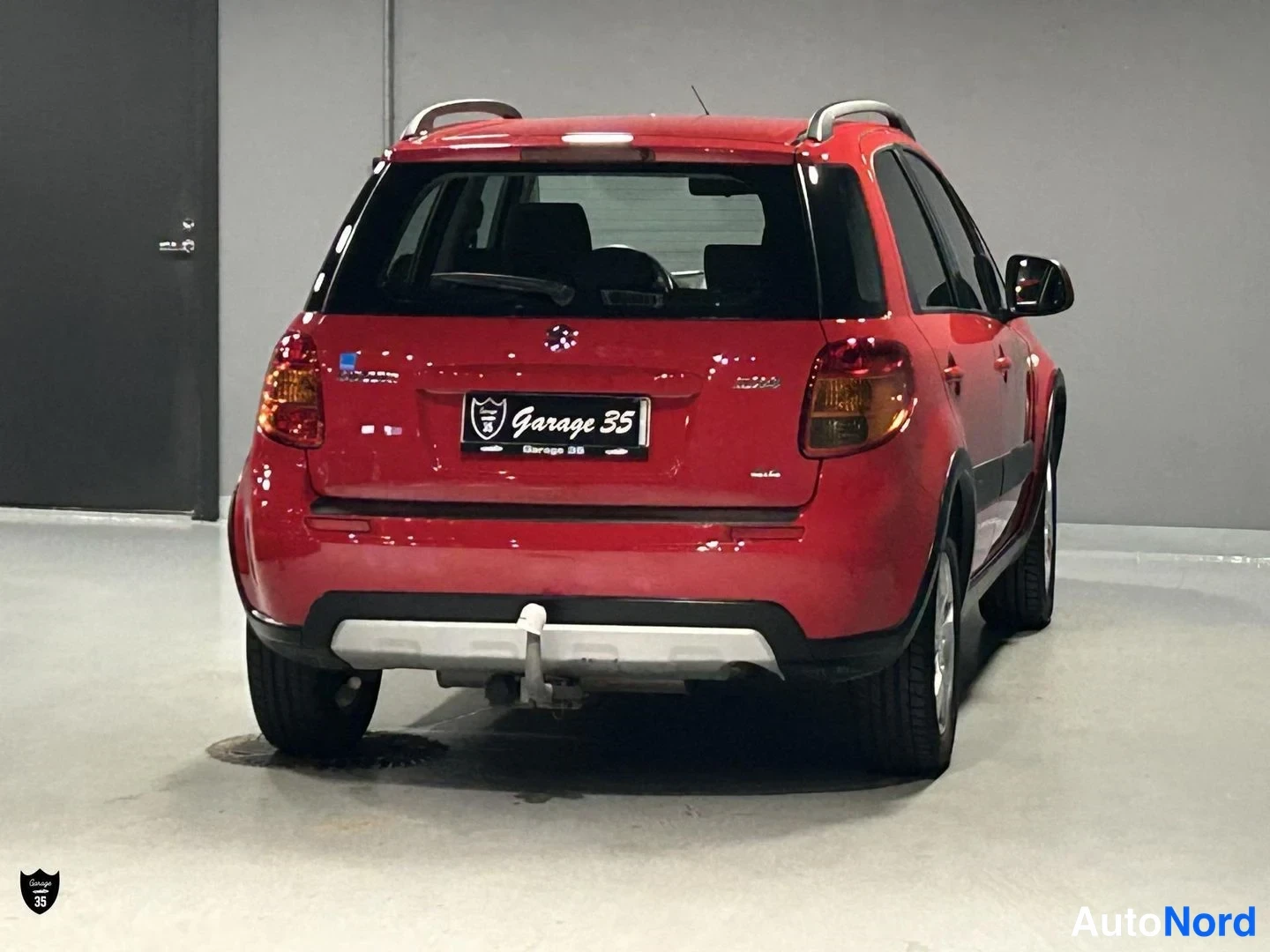 Punainen Suzuki SX4 2010, takaviisto, kuva 7