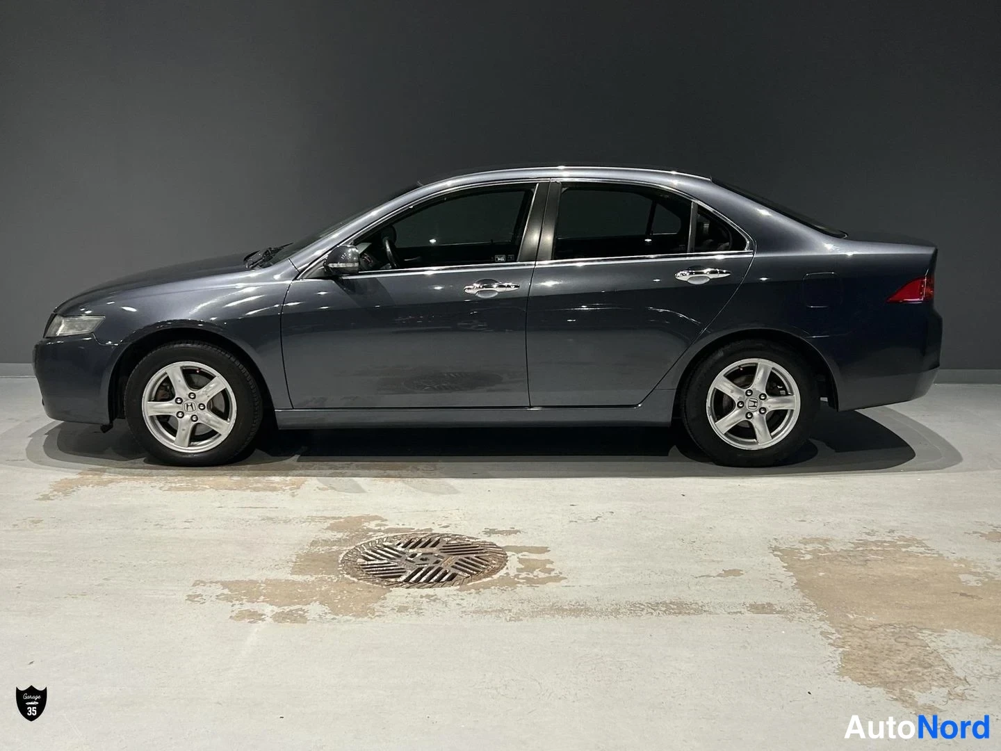 Harmaa Honda Accord 2005, sivulta, kuva 5