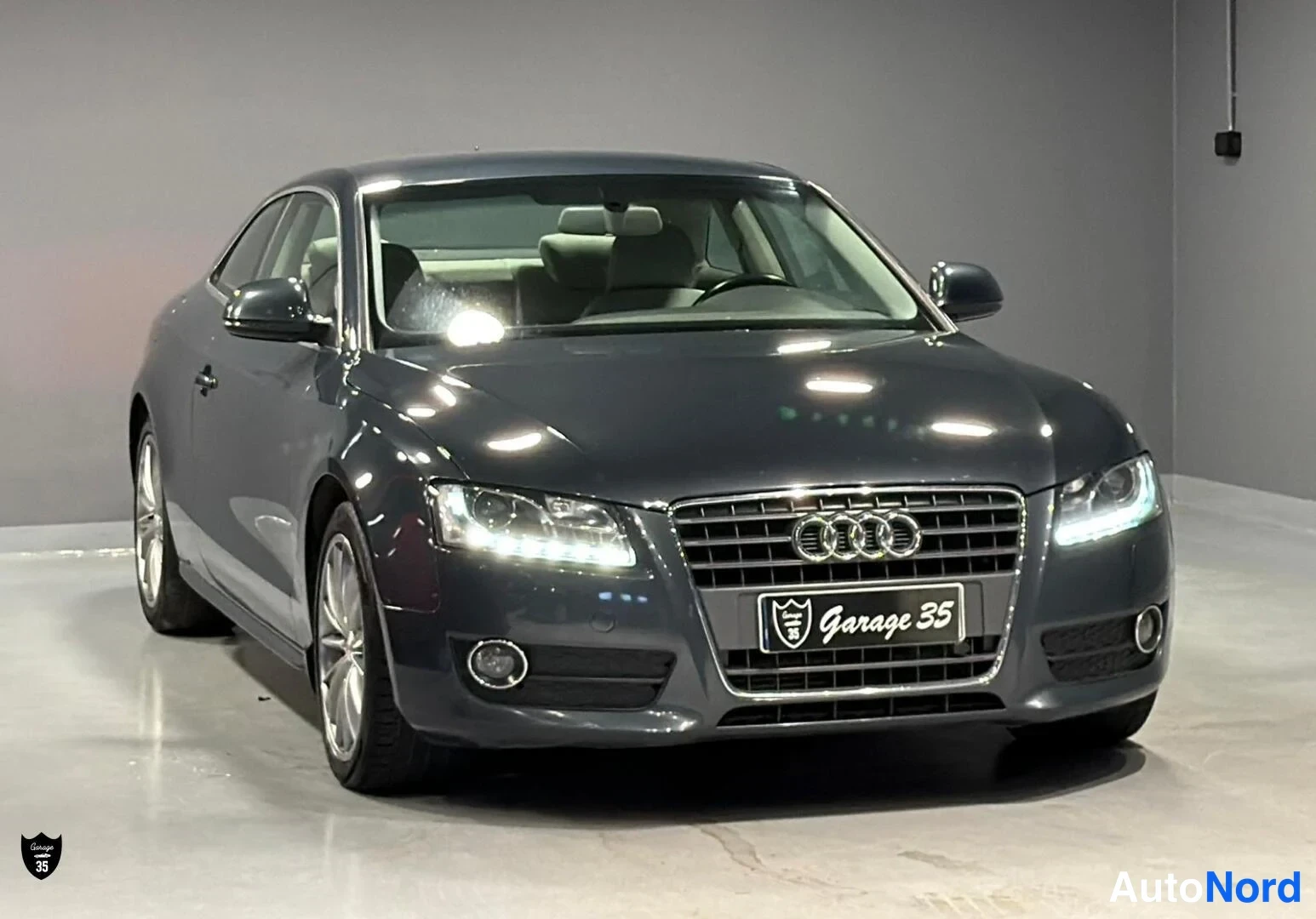 Harmaa Audi a5 Coupe 2008, etuviisto, keula oikealle, kuva 2