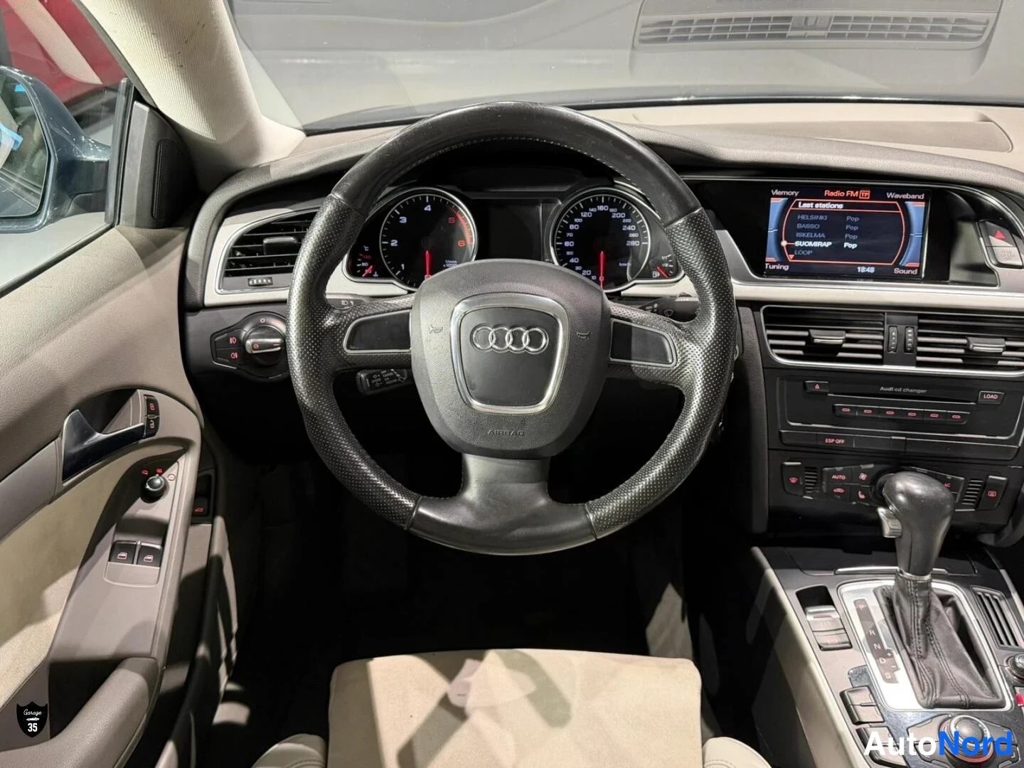 Harmaa Audi a5 Coupe 2008, ohjaamo, kuva 9