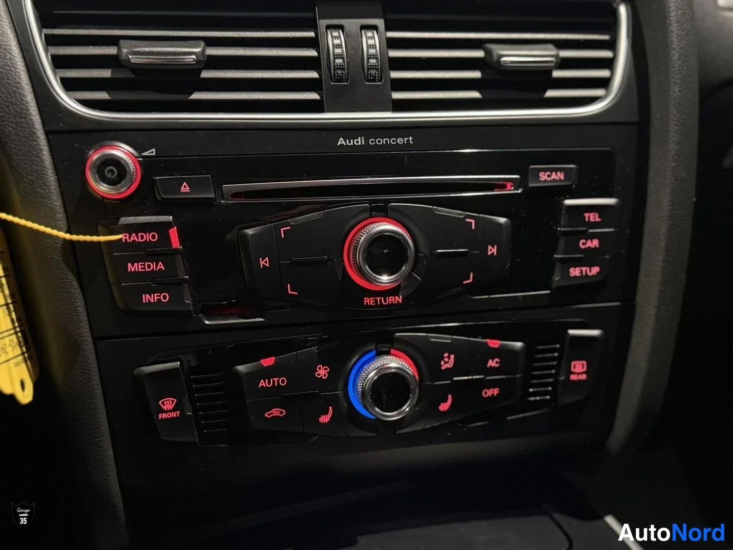 Valkoinen Audi A4 Avant 2014, yksityiskohta, kuva 26