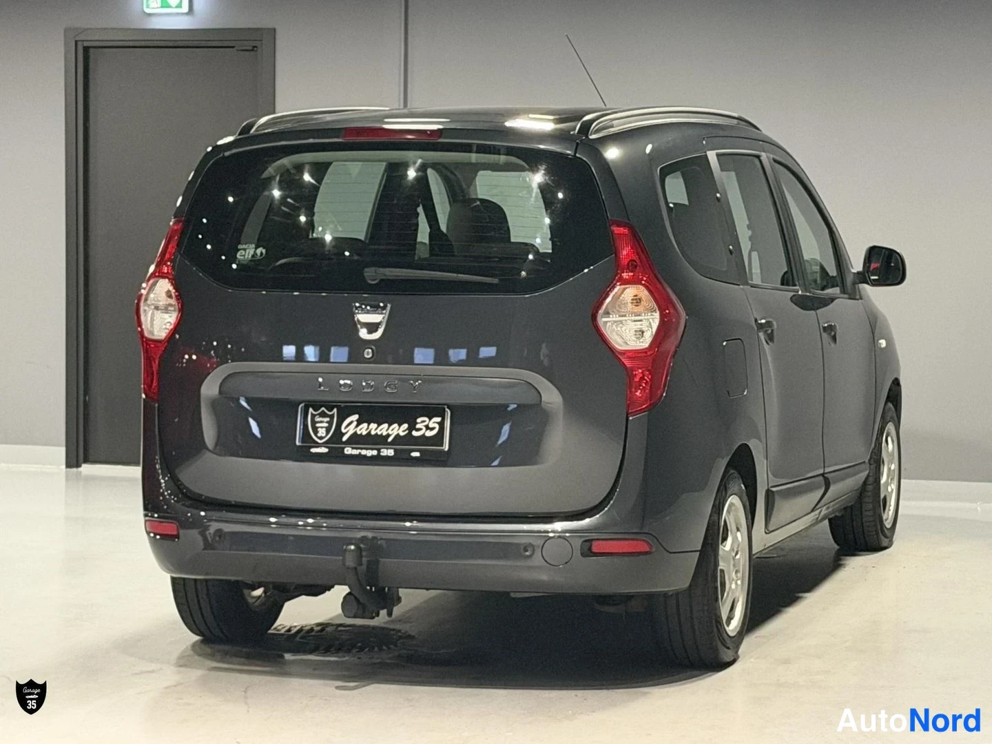Harmaa Dacia Lodgy 2015, takaviisto, kuva 7