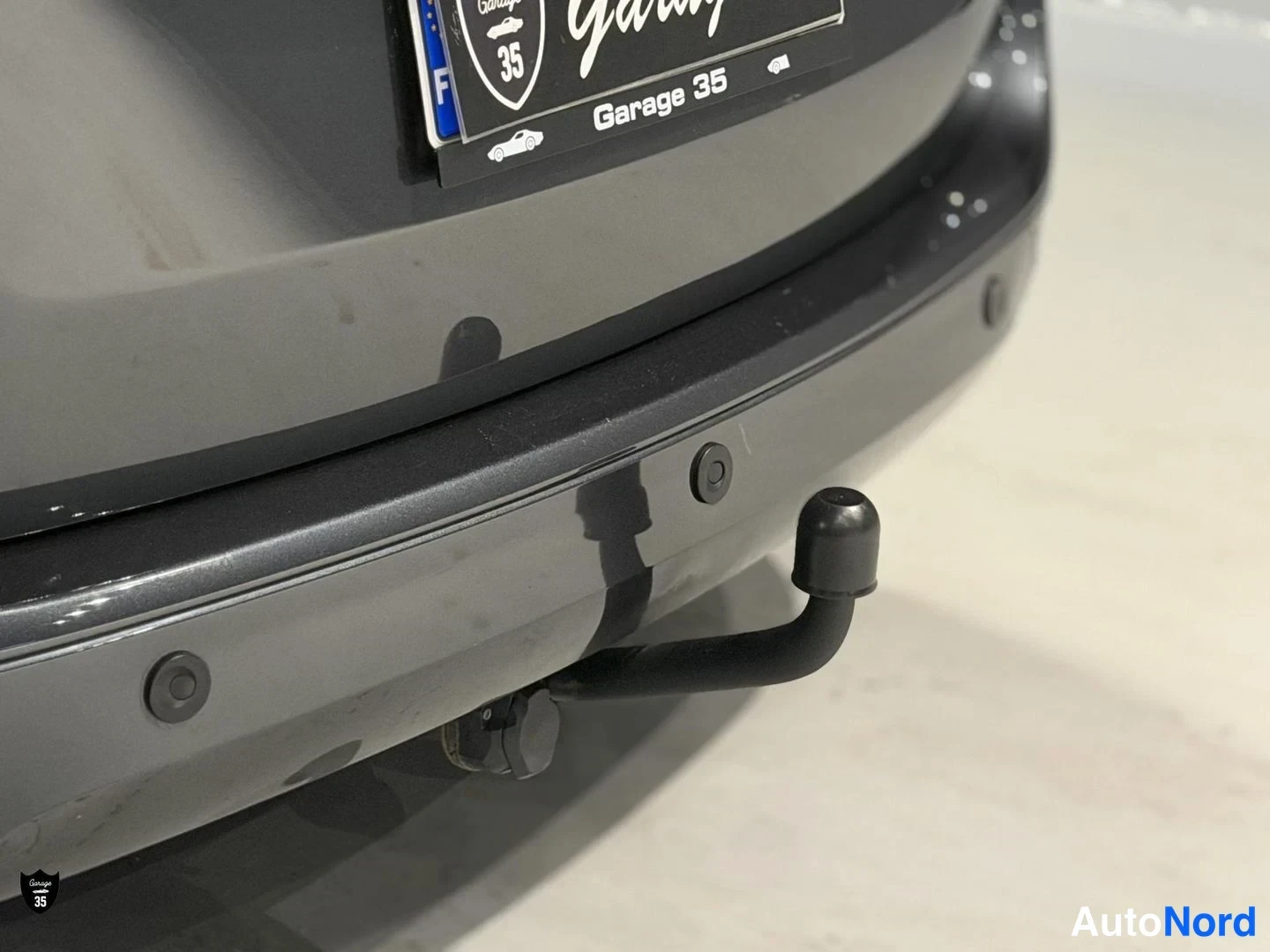 Harmaa Dacia Lodgy 2015, yksityiskohta, kuva 17