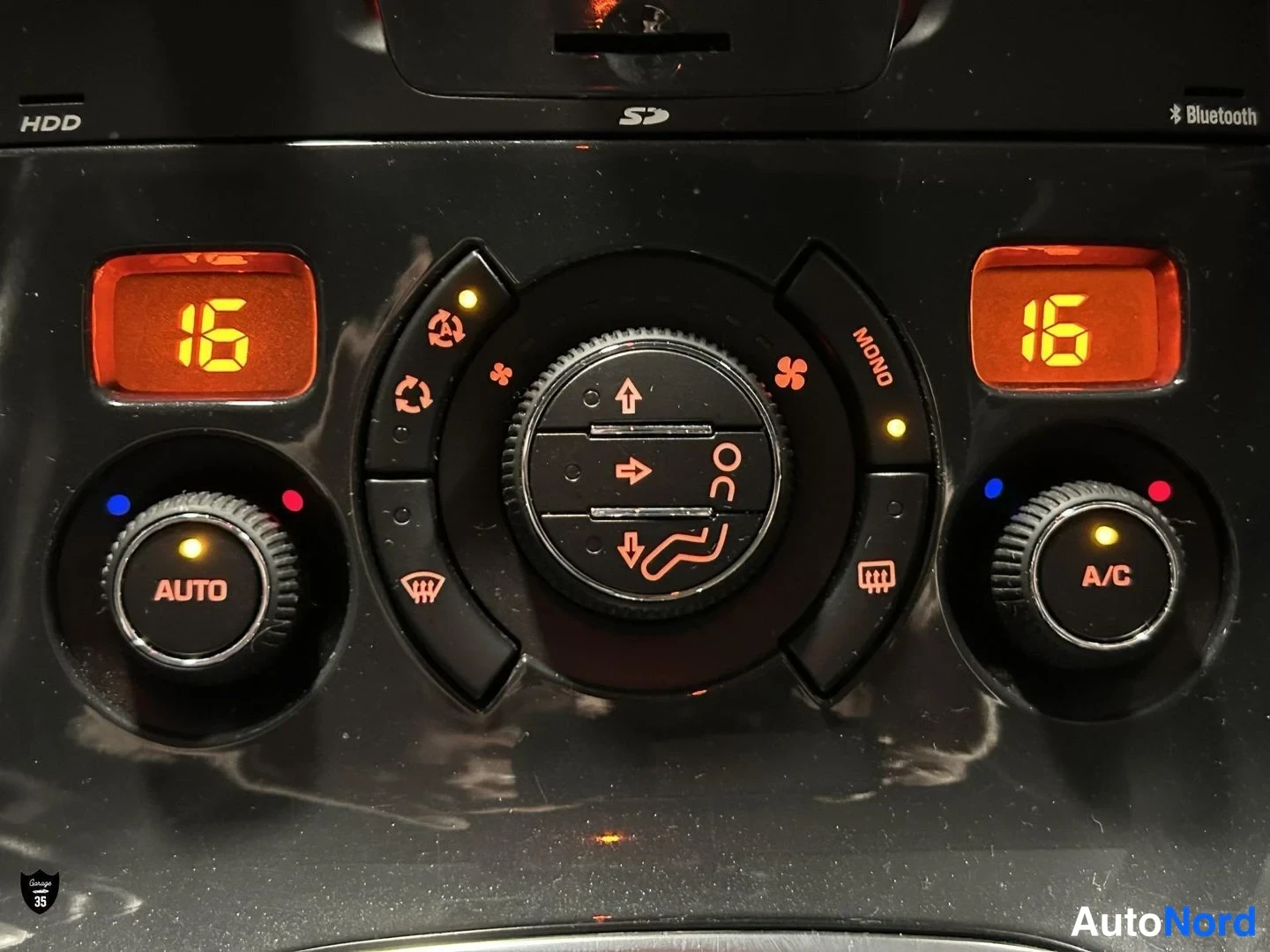 Vit Peugeot 3008 2012, detalj, bild 18
