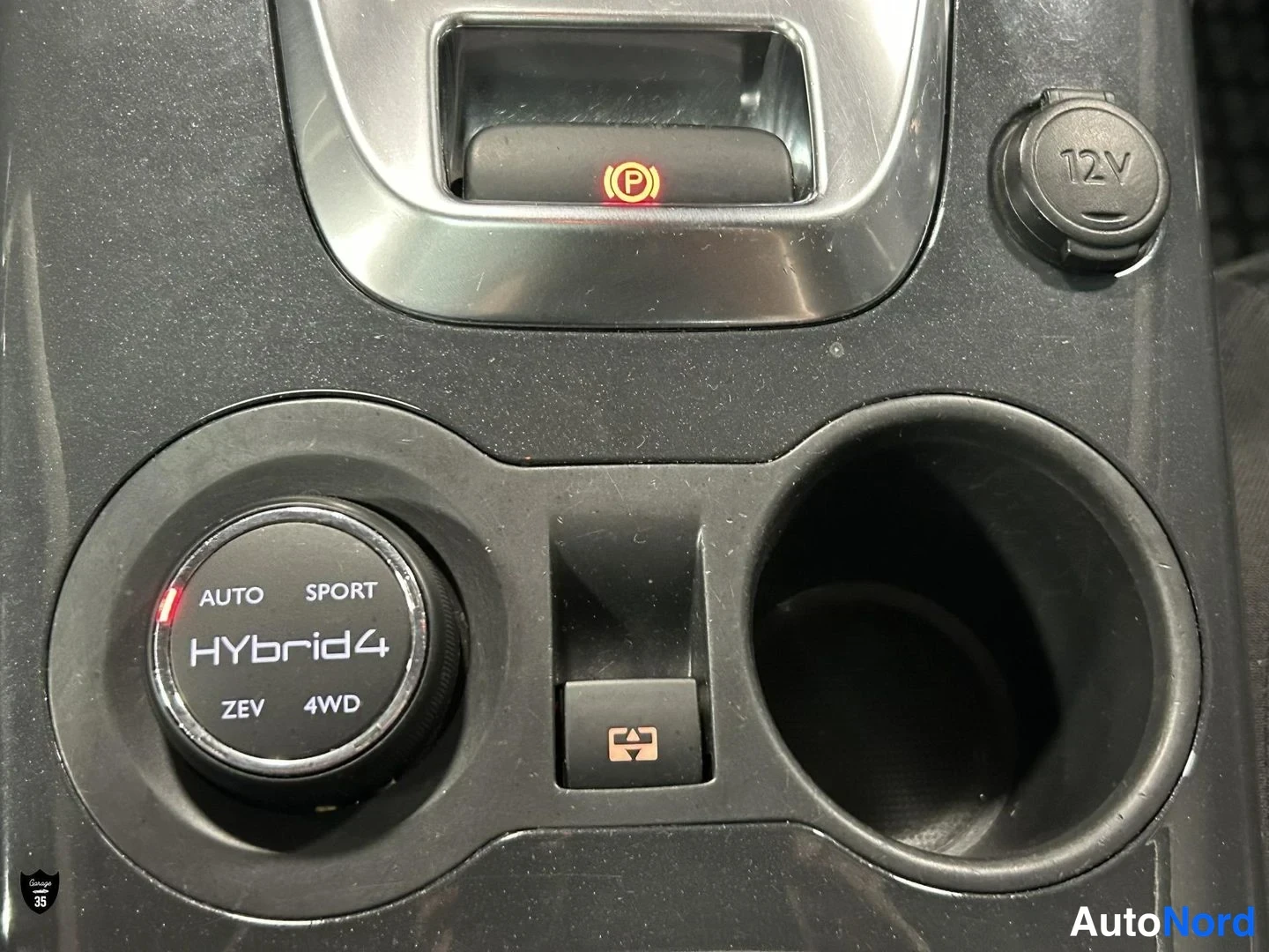 Vit Peugeot 3008 2012, detalj, bild 19