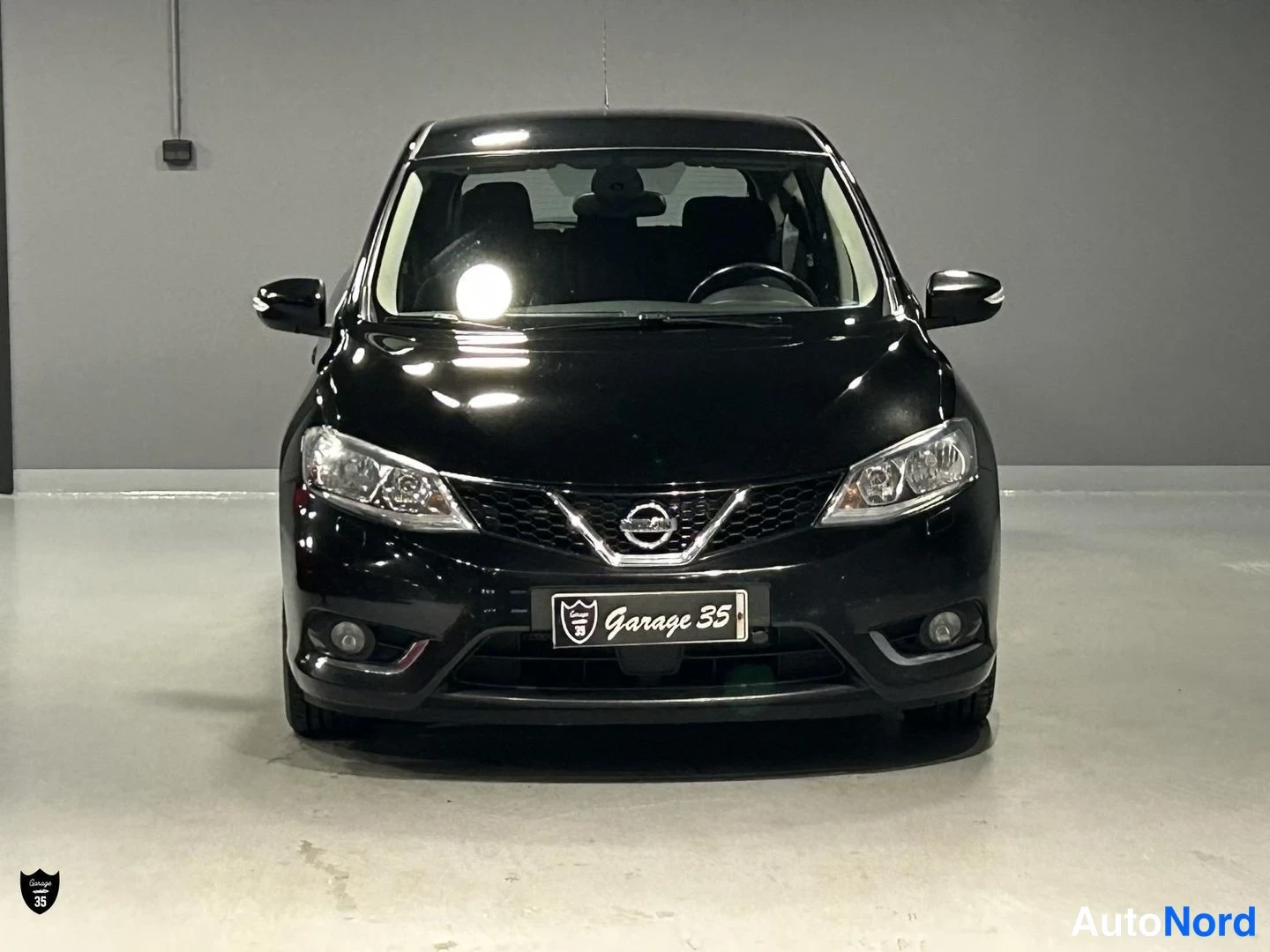 Musta Nissan Pulsar 2017, edestä, kuva 5