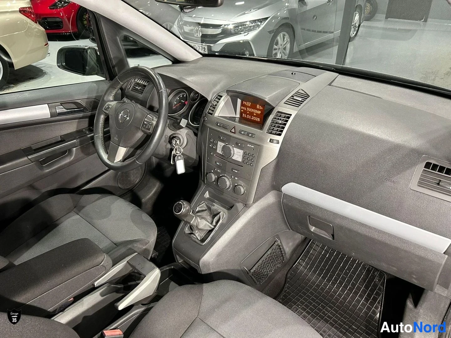Hopea Opel Zafira 2007, ohjaamo, kuva 11
