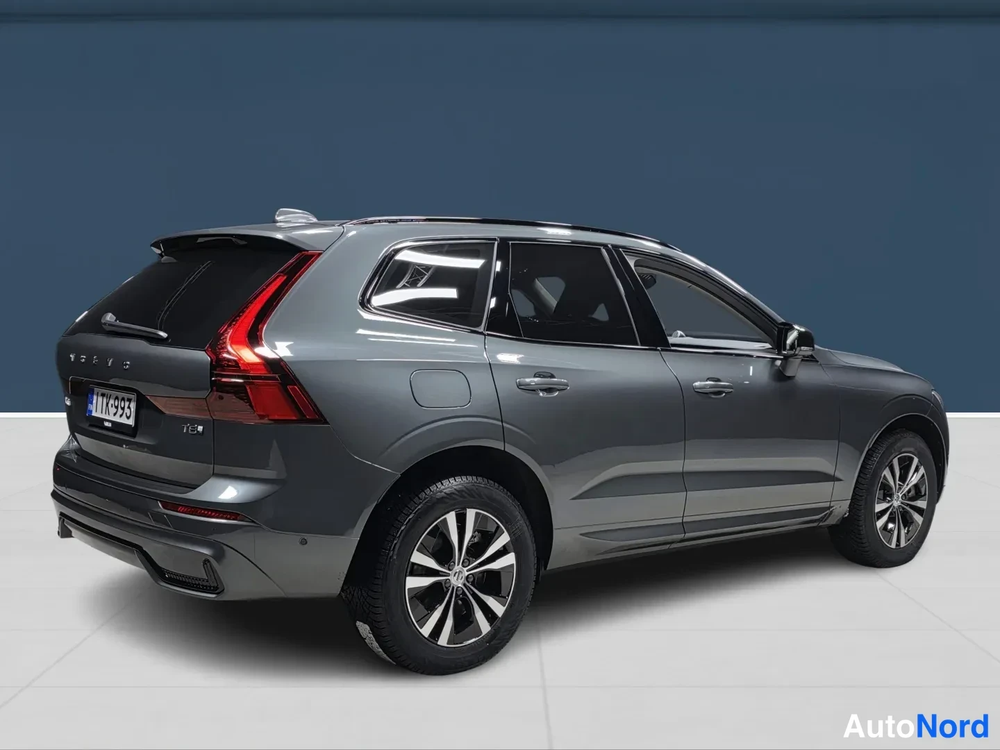 Vihreä Volvo XC60 2027, takaviisto, kuva 5