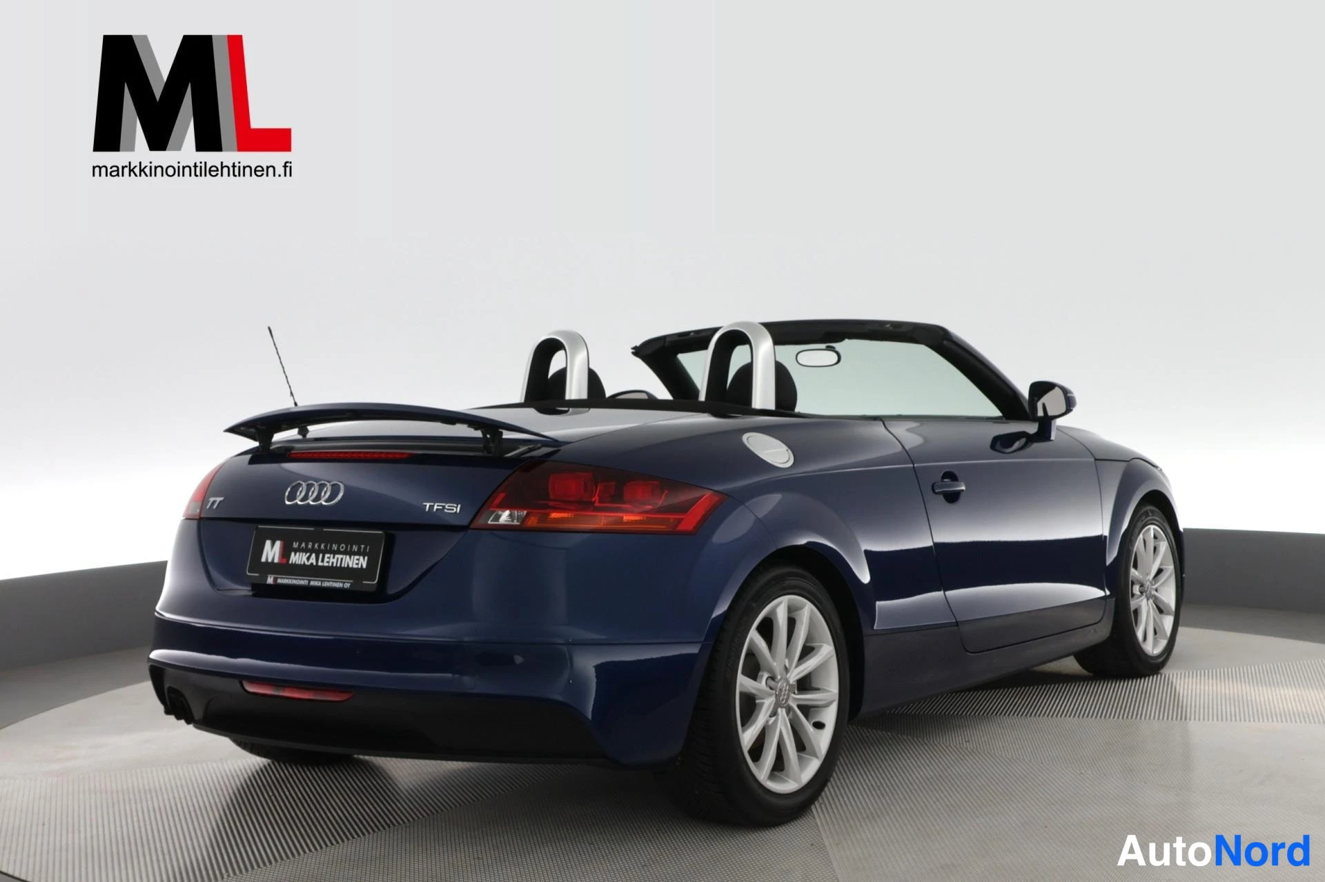 Sininen Audi TT 2011, takaviisto, kuva 12