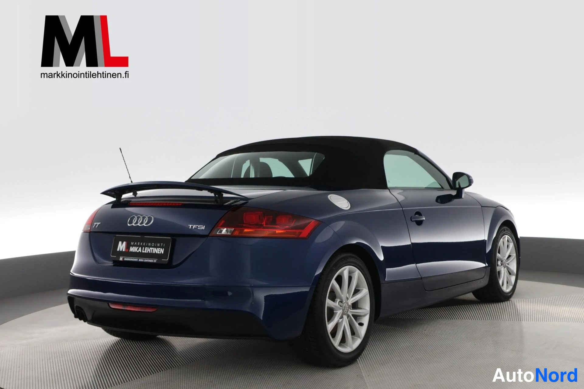 Sininen Audi TT 2011, takaviisto, kuva 13