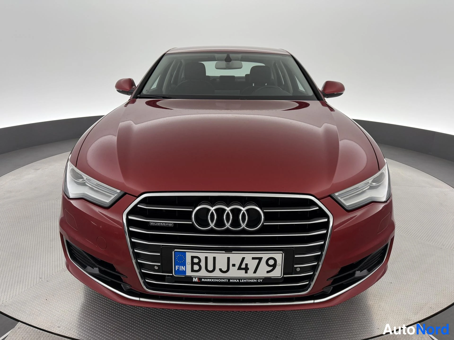 Punainen Audi A6 2015, edestä, kuva 4