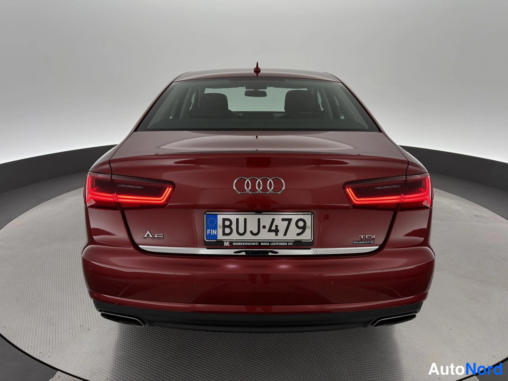 Punainen Audi A6 2015, takaa, kuva 8