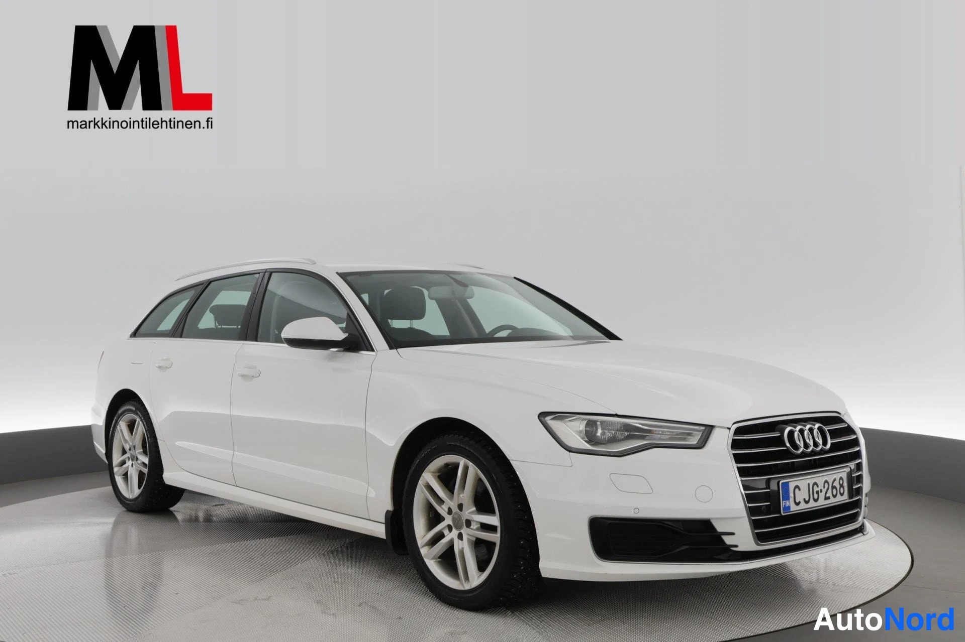 Valkoinen Audi A6 Avant 2015, etuviisto, keula oikealle, kuva 2