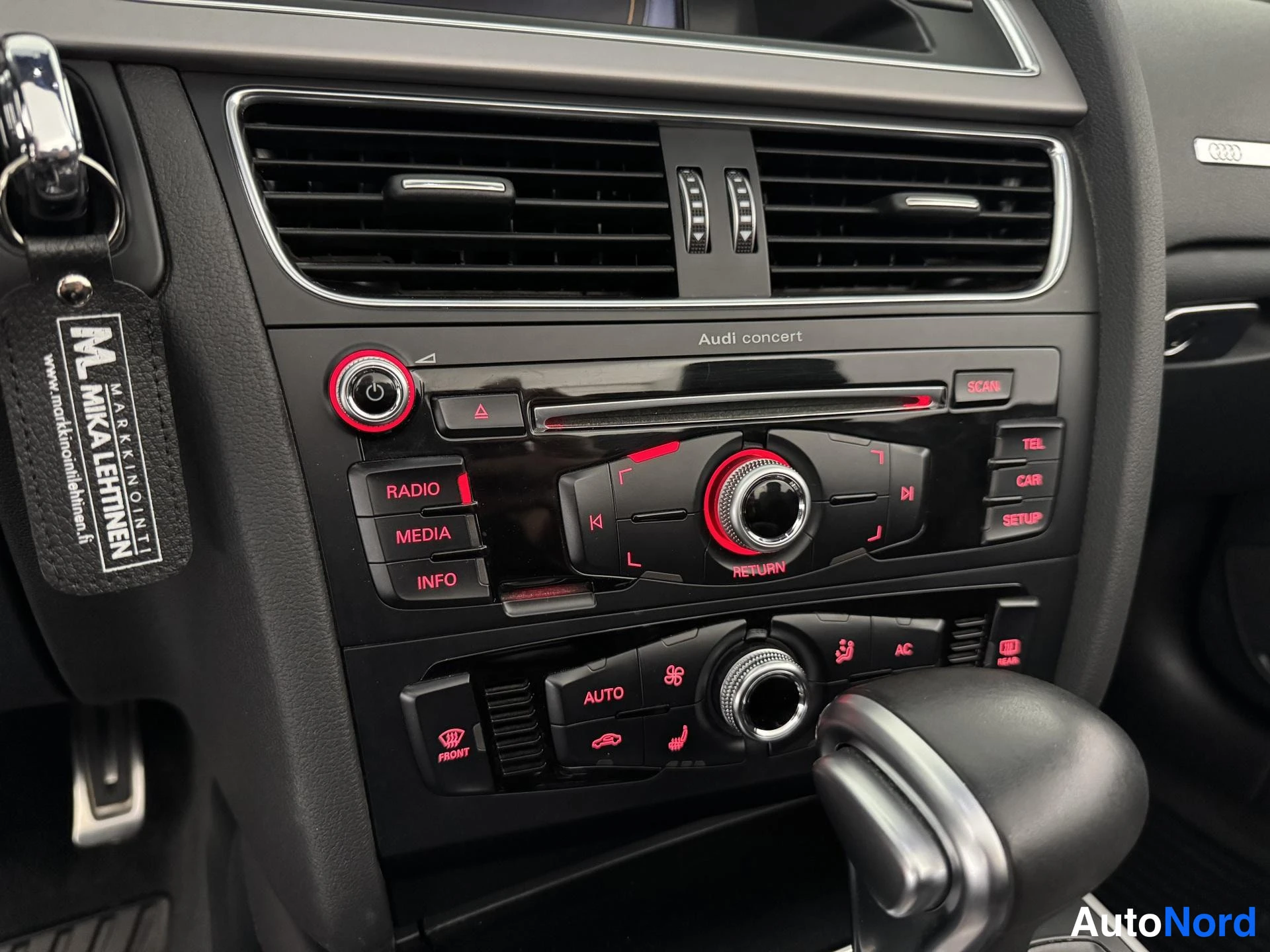 Musta Audi A5 2013, yksityiskohta, kuva 26