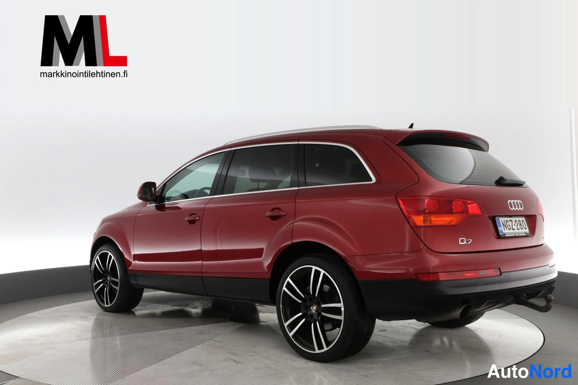 Punainen Audi Q7 2007, takaviisto, kuva 7