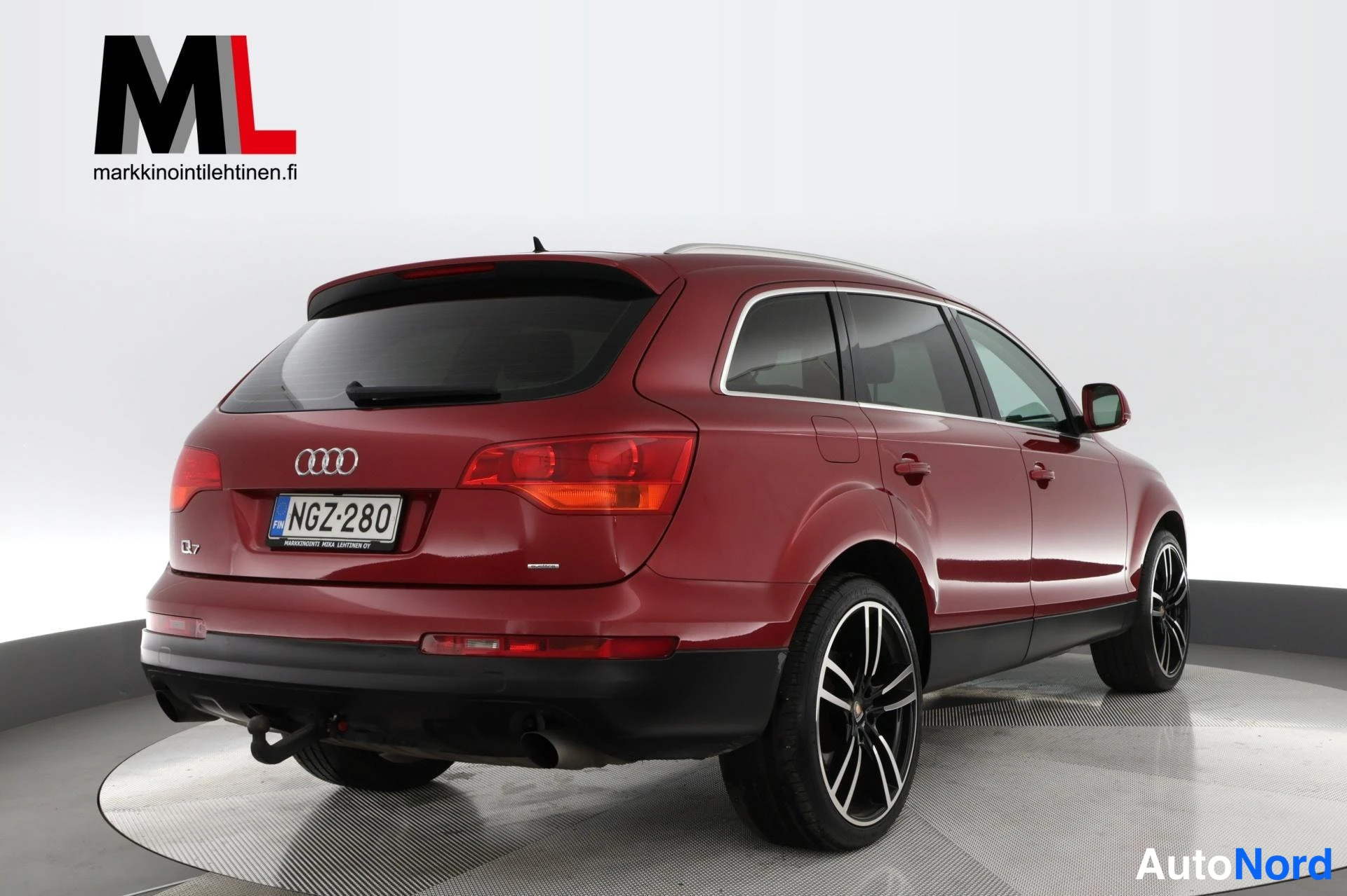 Punainen Audi Q7 2007, takaviisto, kuva 6