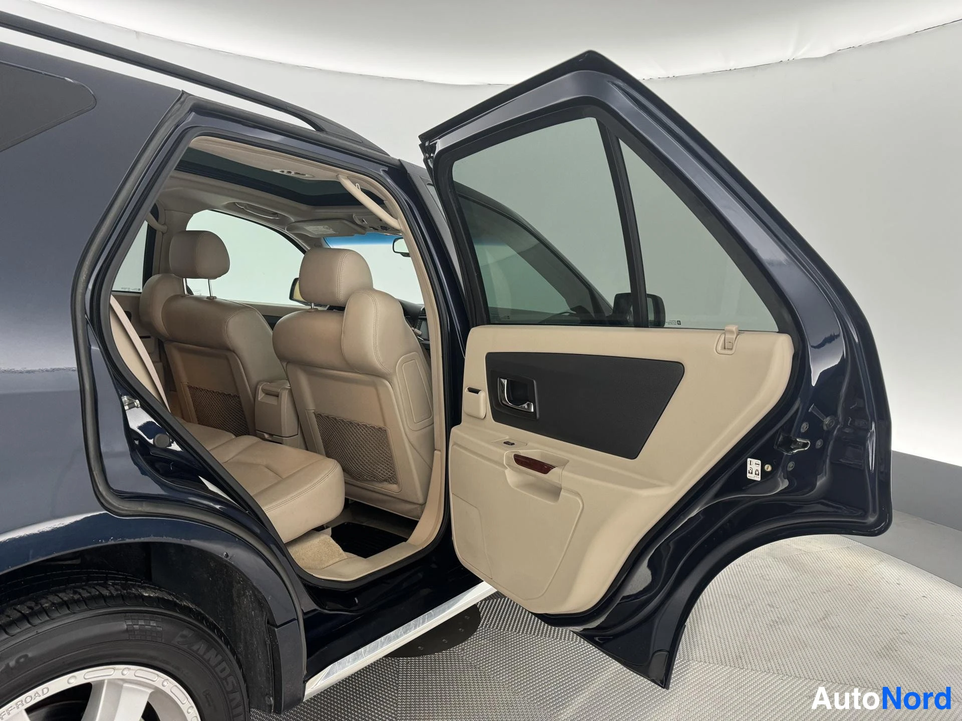 Sininen Cadillac SRX 2004, takaistuimet, kuva 19