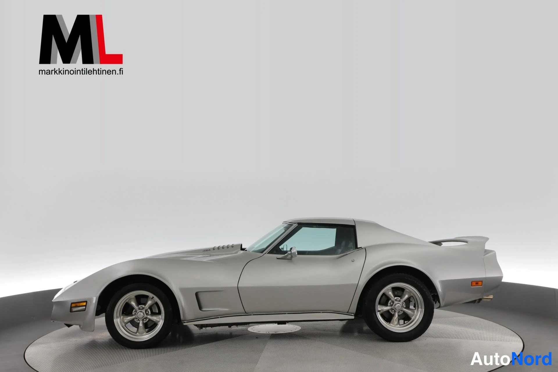Hopea Chevrolet Corvette 1973, sivulta, kuva 4