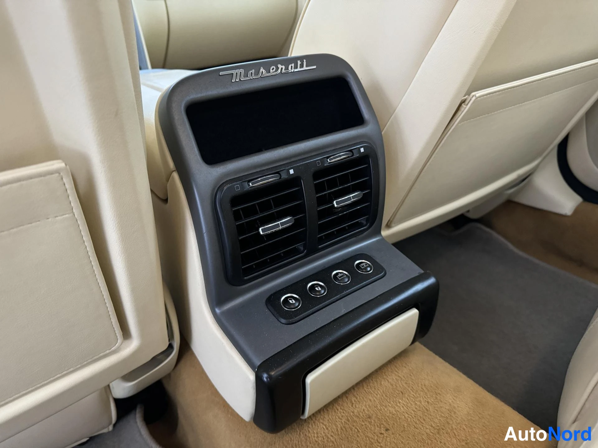 Hopea Maserati Quattroporte 2005, yksityiskohta, kuva 27