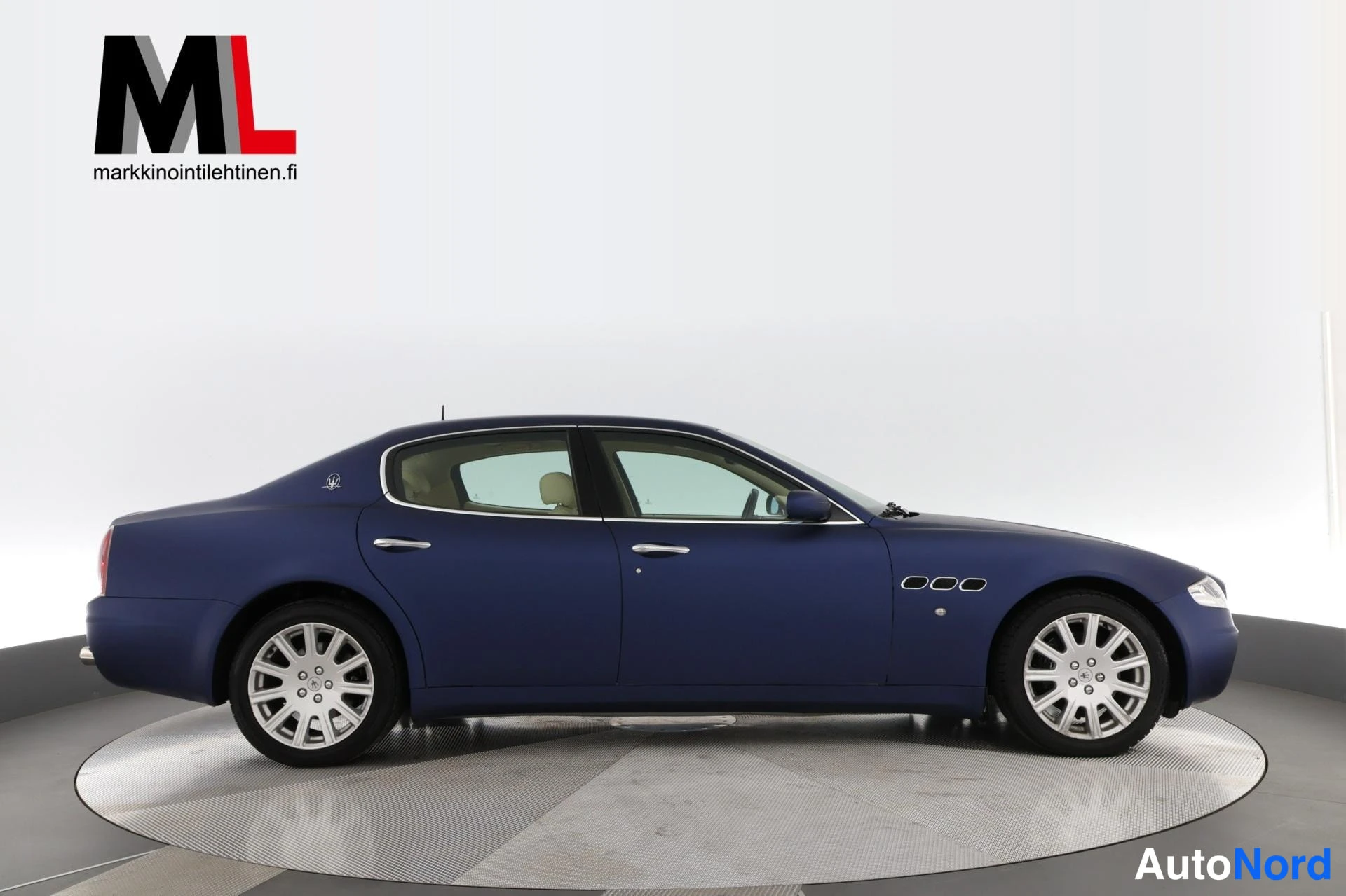 Hopea Maserati Quattroporte 2005, sivulta, kuva 4