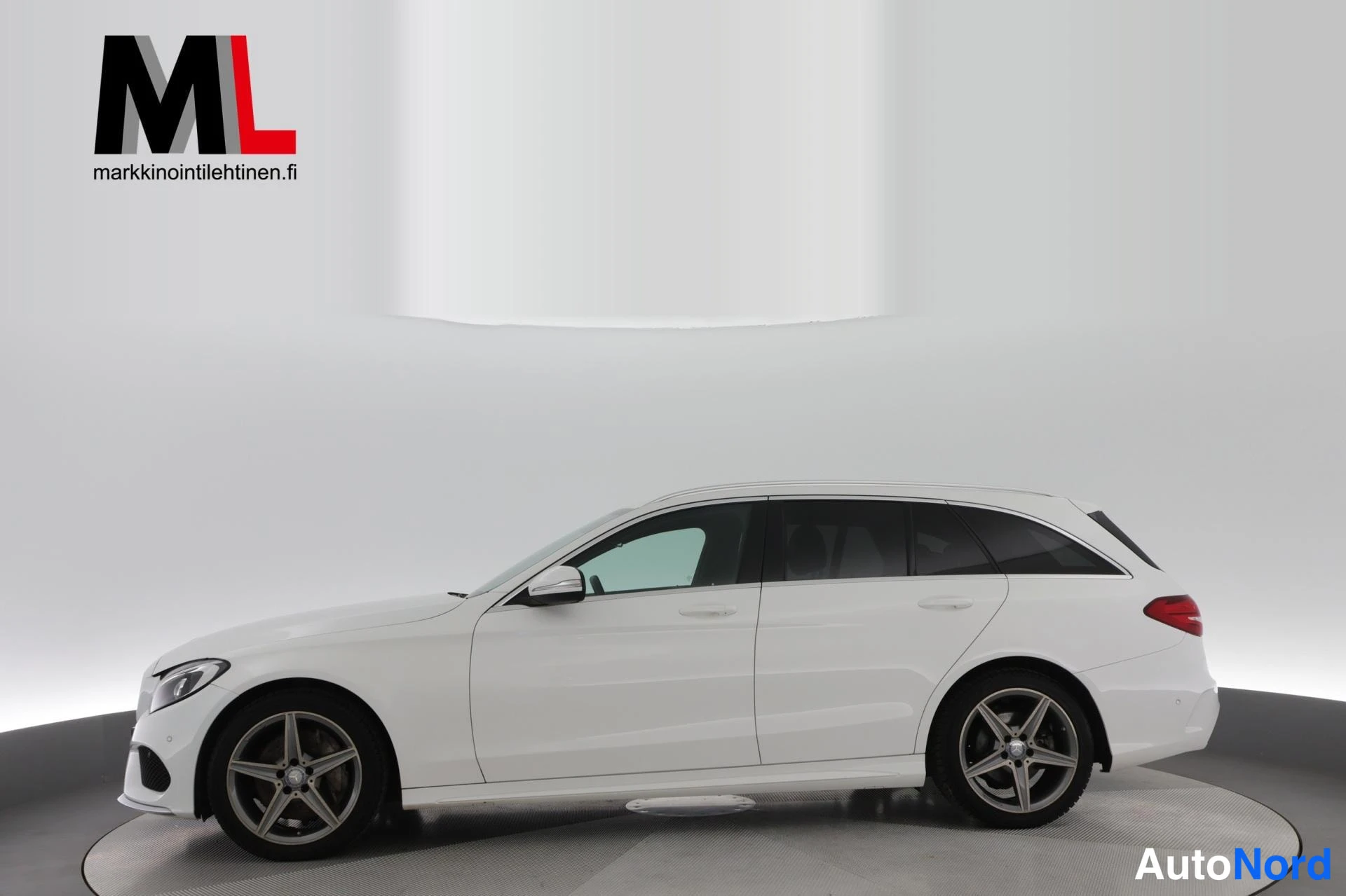 Valkoinen Mercedes-Benz C 250 CDI 4MATIC 2015, sivulta, kuva 6