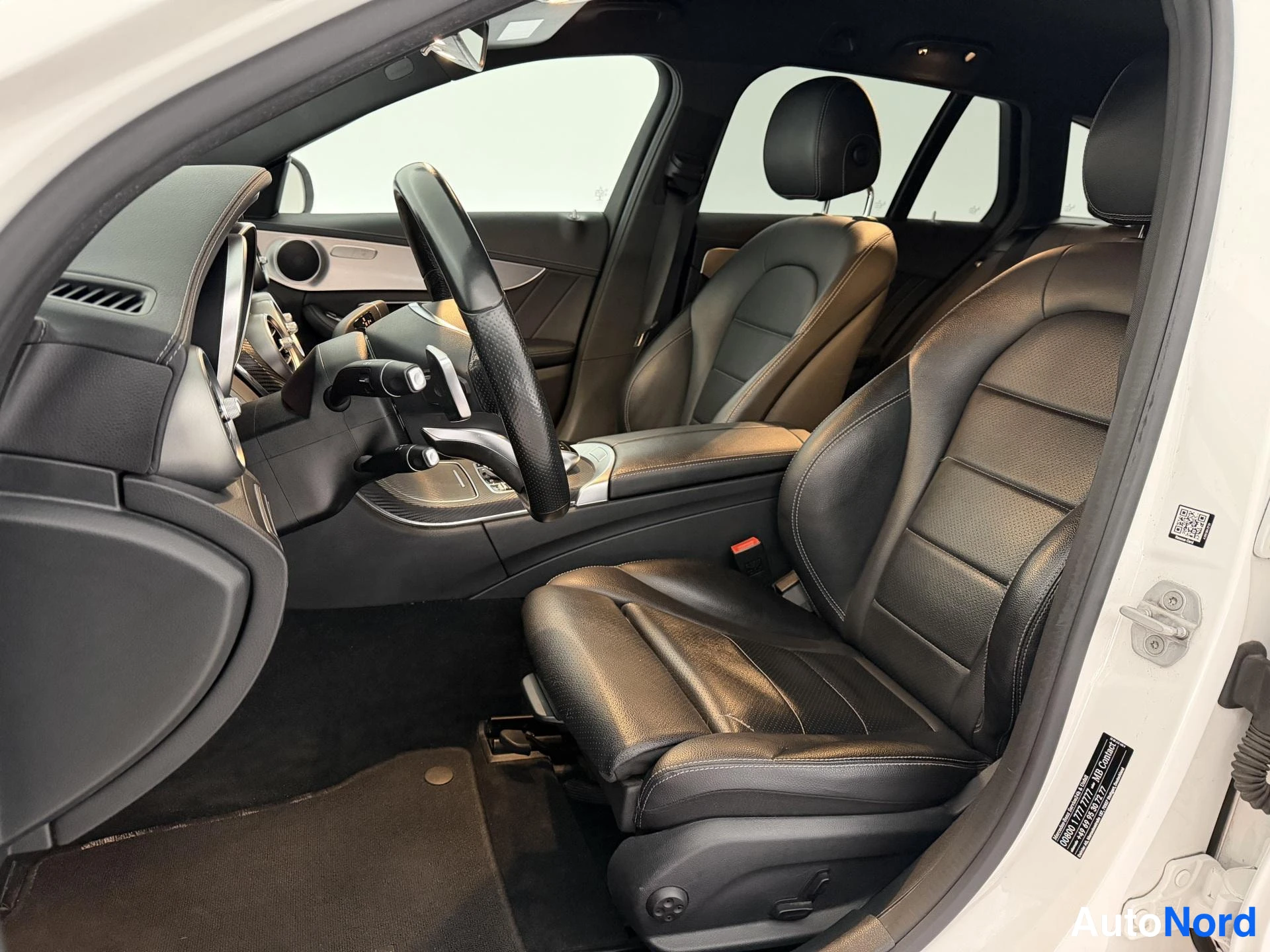 Valkoinen Mercedes-Benz C 250 CDI 4MATIC 2015, etuistuimet, kuva 15