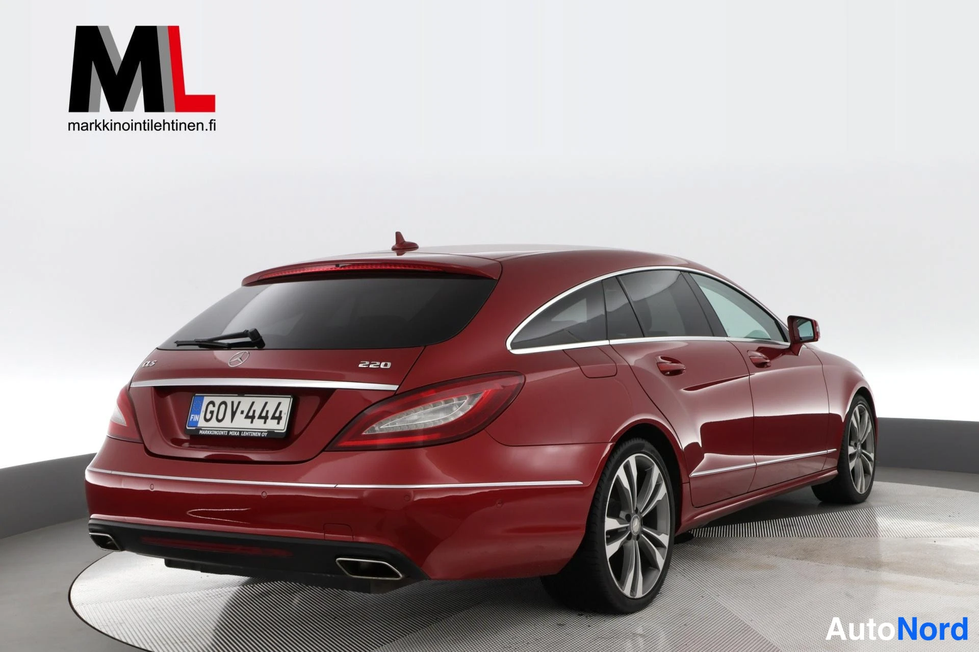 Punainen Mercedes-Benz CLS 220 d 2015, takaviisto, kuva 6