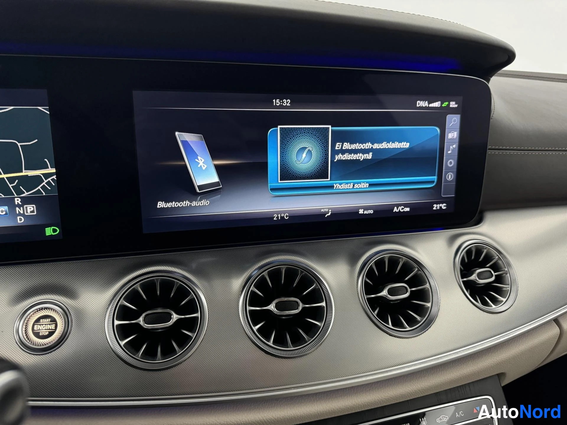 Vihreä Mercedes-Benz E 220 d 4MATIC 2017, yksityiskohta, kuva 28