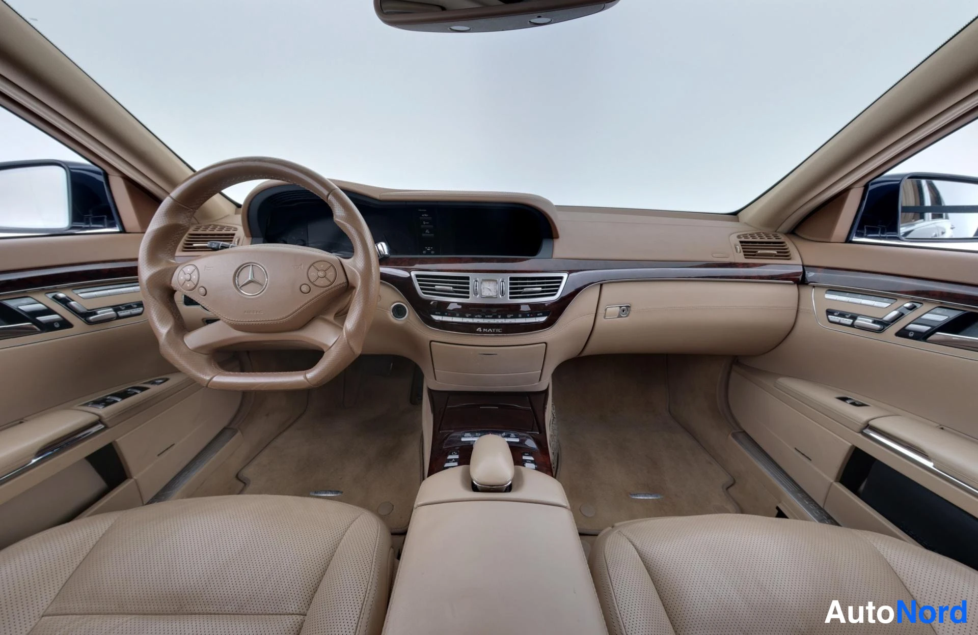 Sininen Mercedes-Benz S 350 BlueTEC 4MATIC 2011, ohjaamo, kuva 10