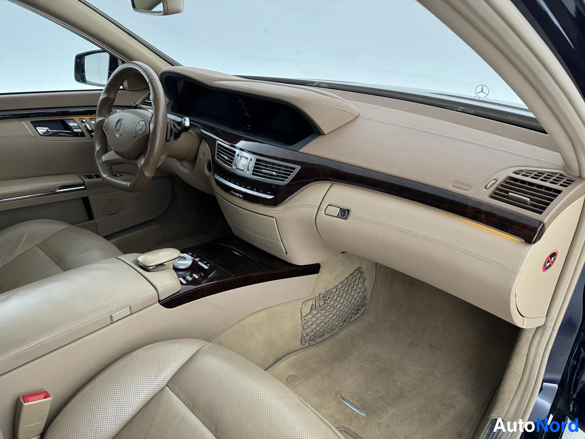 Sininen Mercedes-Benz S 350 BlueTEC 4MATIC 2011, ohjaamo, kuva 12
