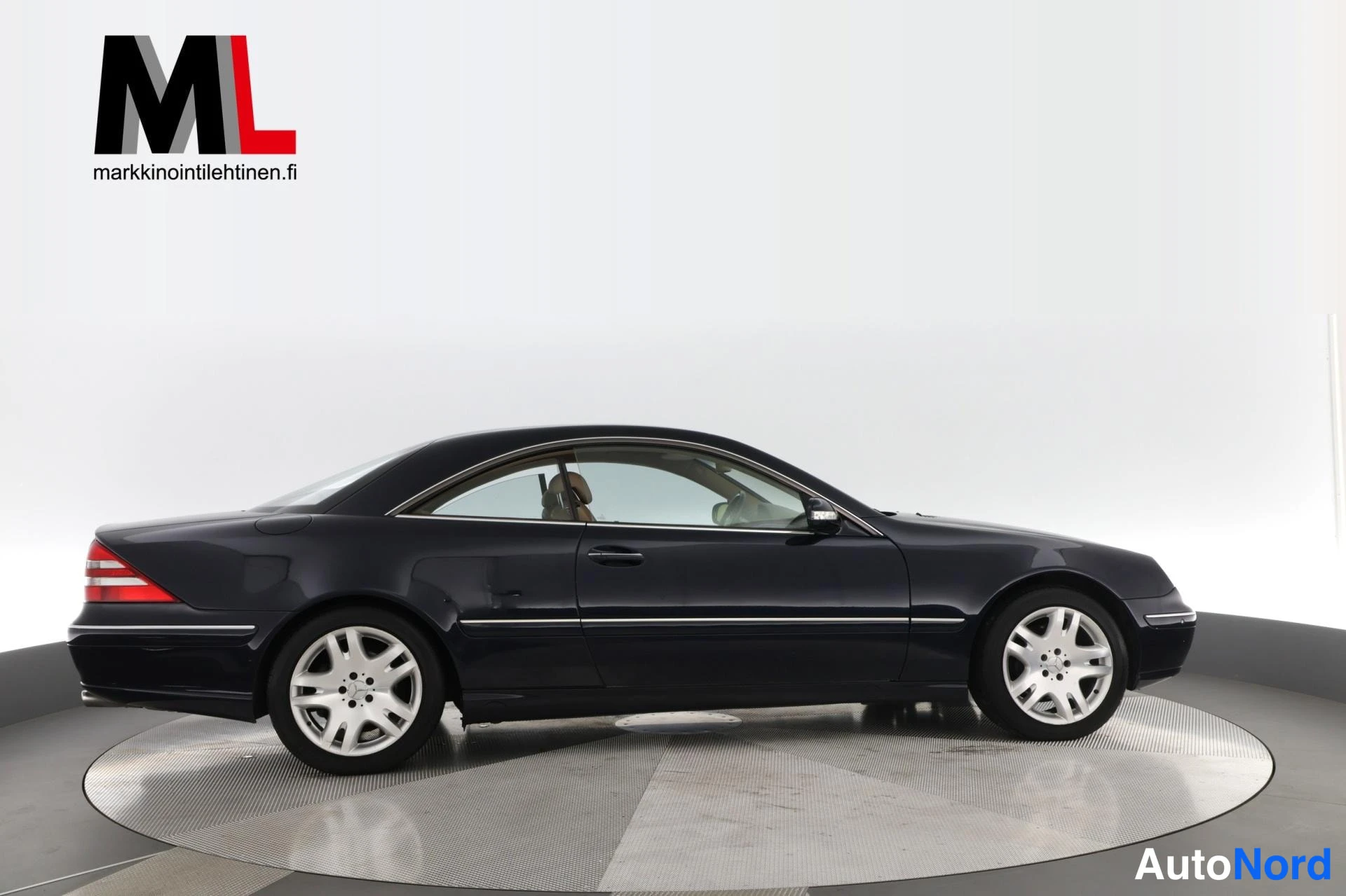 Sininen Mercedes-Benz CL 500 2001, sivulta, kuva 4