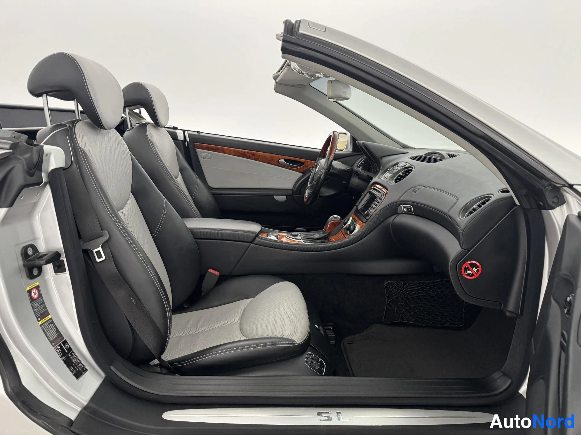 Hopea Mercedes-Benz SL 500 2002, etuistuimet, kuva 20