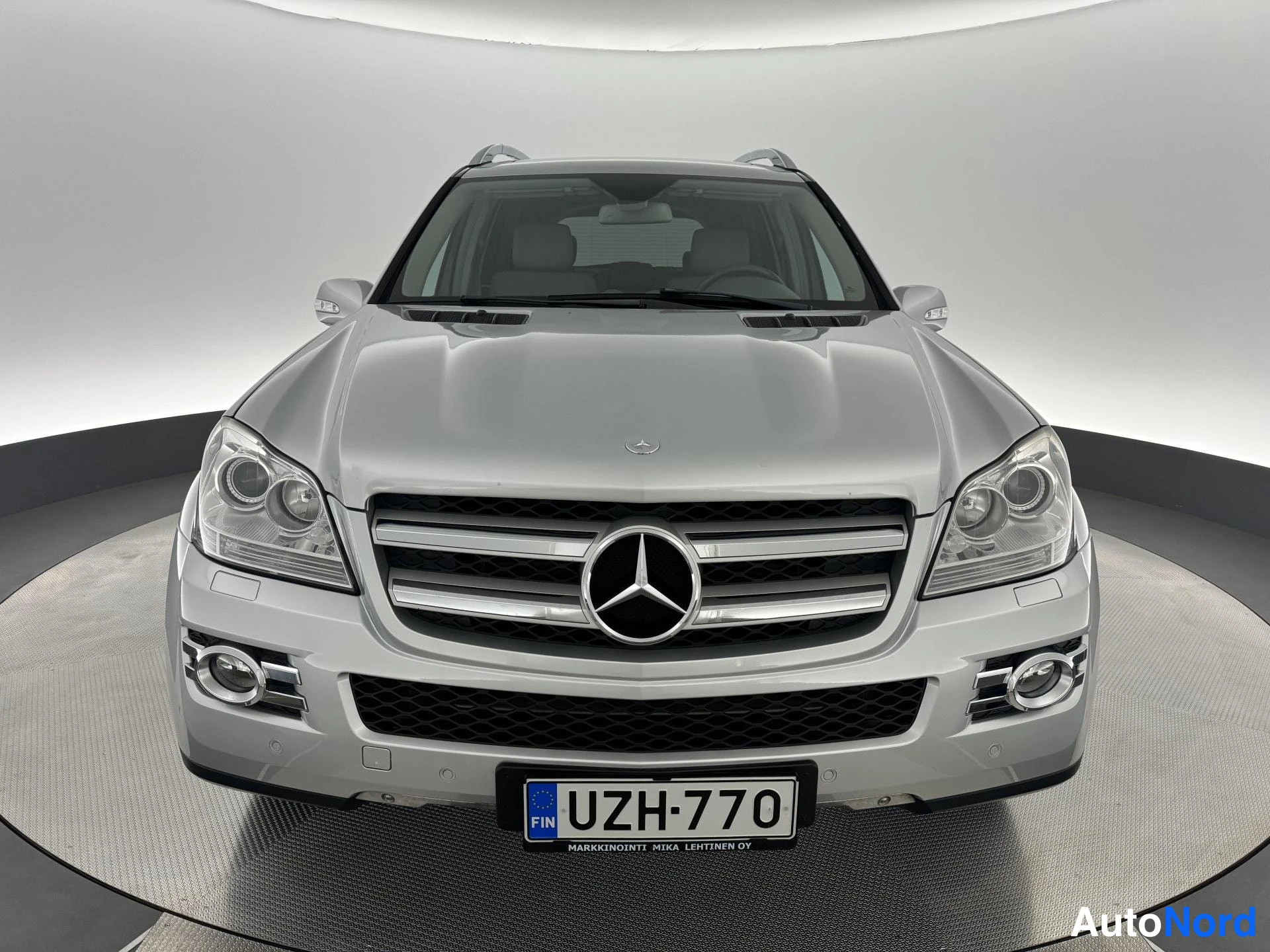 Harmaa Mercedes-Benz GL 420 CDI 4MATIC 2007, edestä, kuva 3