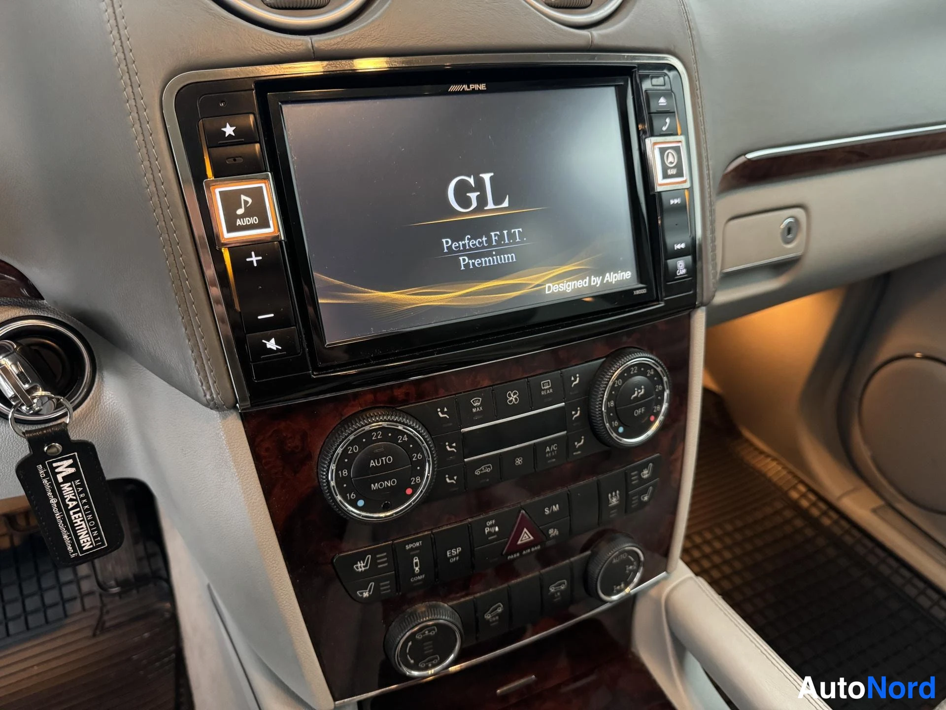 Harmaa Mercedes-Benz GL 420 CDI 4MATIC 2007, yksityiskohta, kuva 28