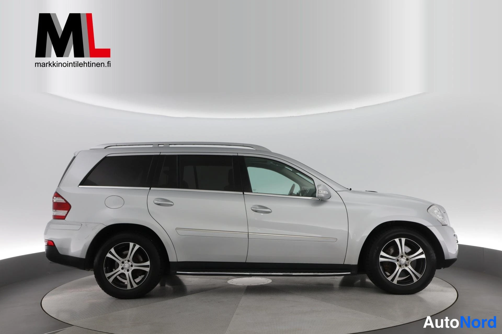 Harmaa Mercedes-Benz GL 420 CDI 4MATIC 2007, sivulta, kuva 4