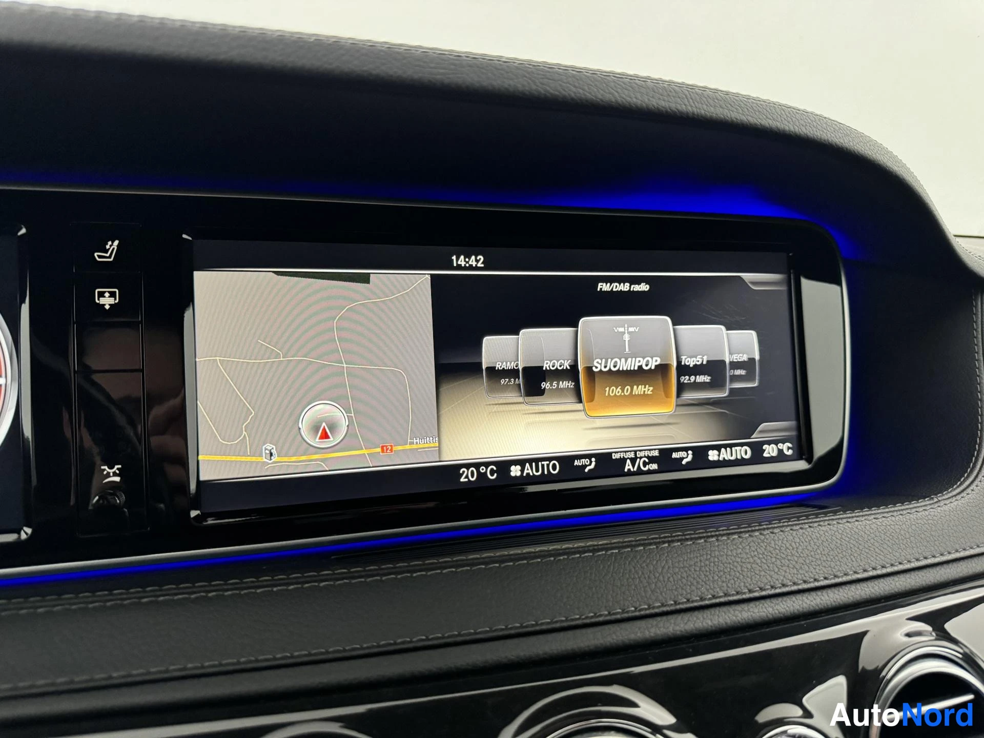 Musta Mercedes-Benz S 350 BlueTEC 2014, yksityiskohta, kuva 23